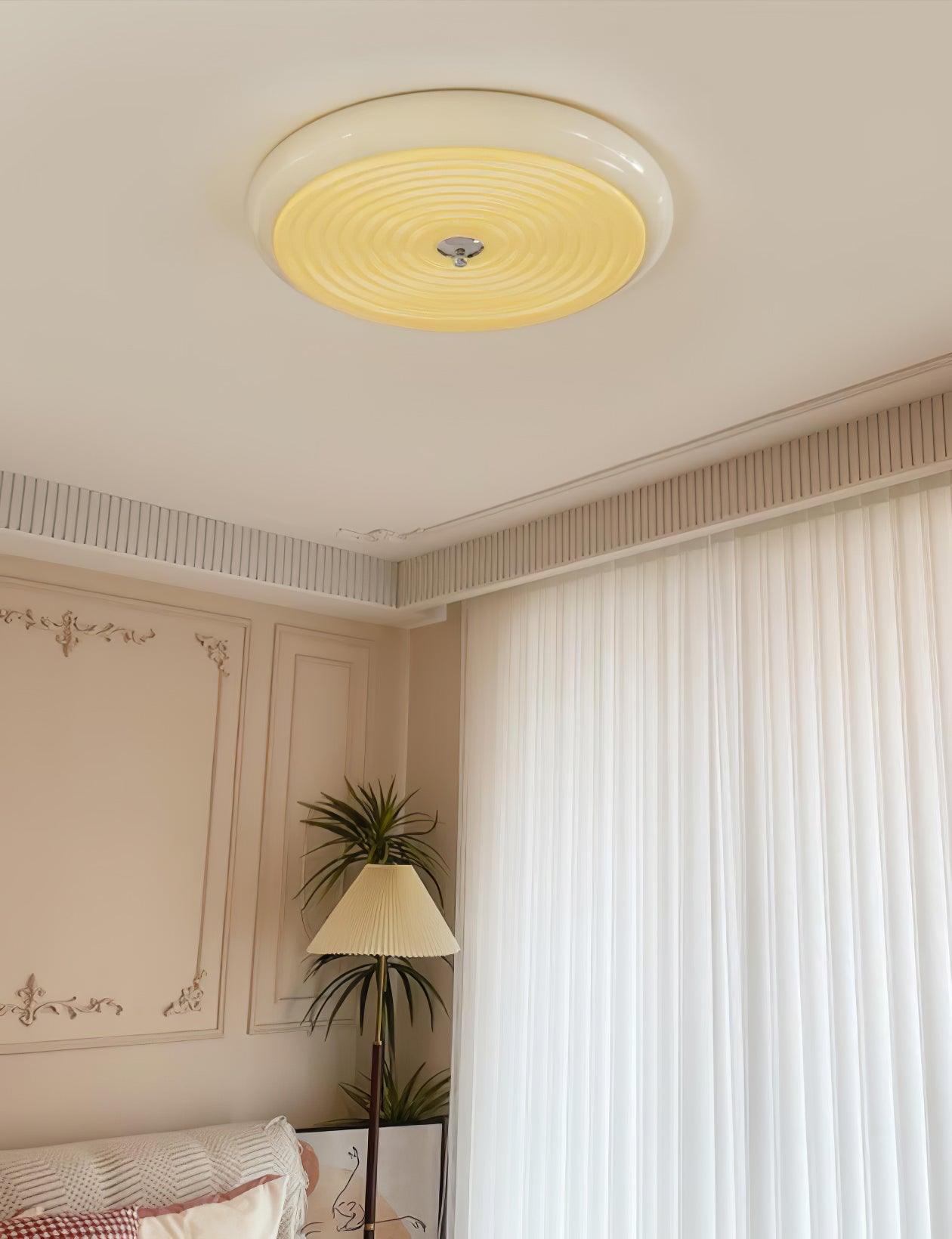 Ripple Cream Ceiling Lamp - Lumpaz