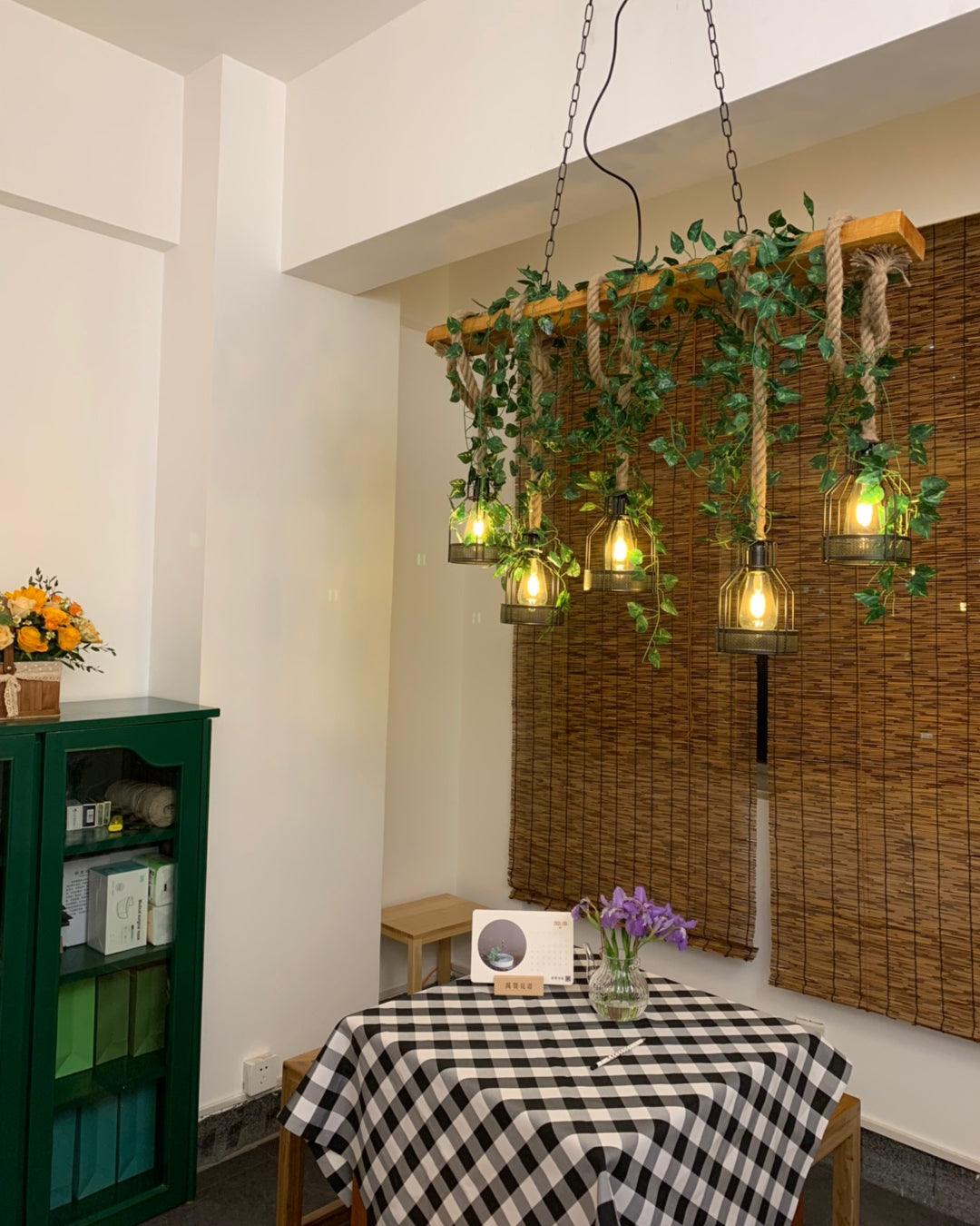 Rustic Wooden Chandelier - Lumpaz