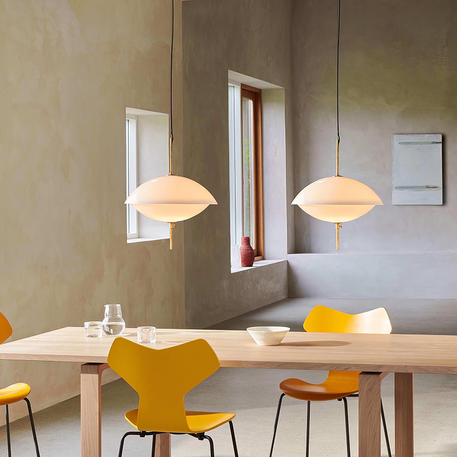 Miller Shell Pendant Light - Lumpaz