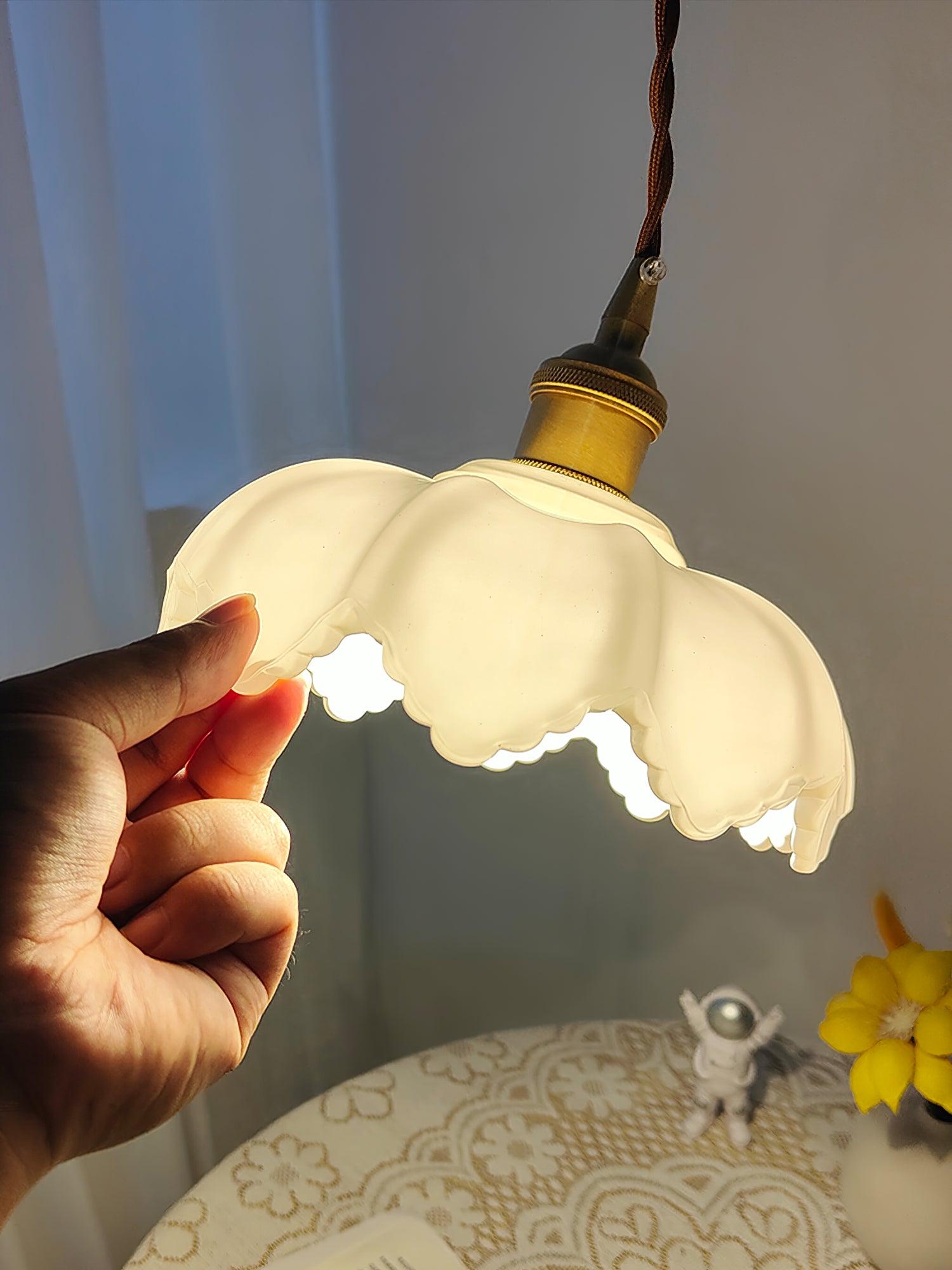 French Petal Pendant Light - Lumpaz