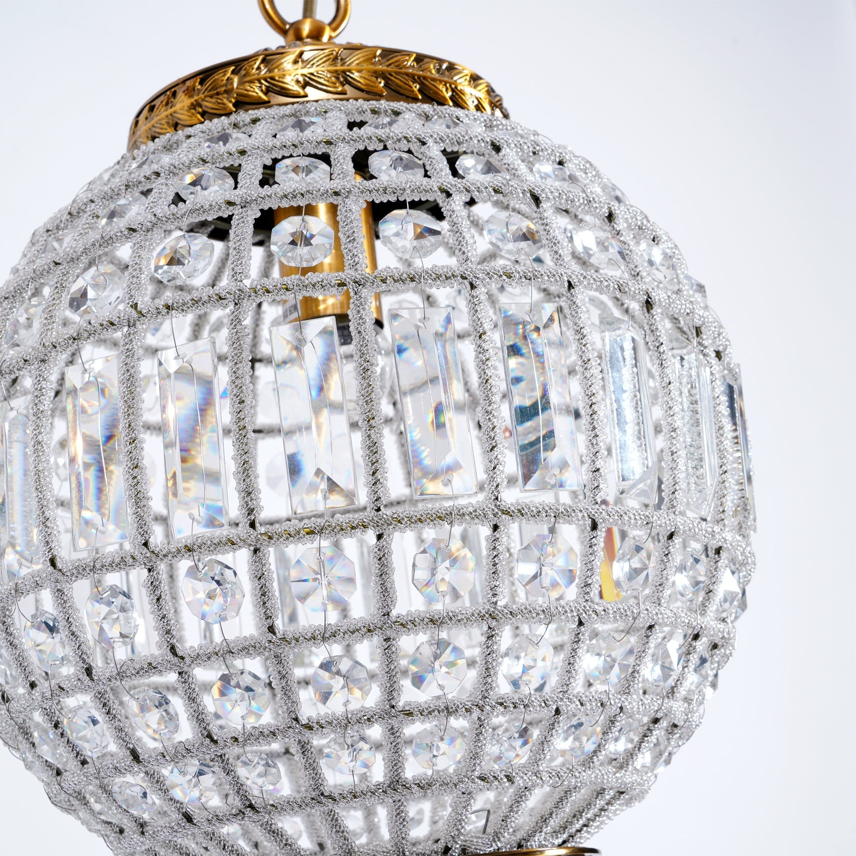 Traditional Gold Globe Chandelier - Lumpaz