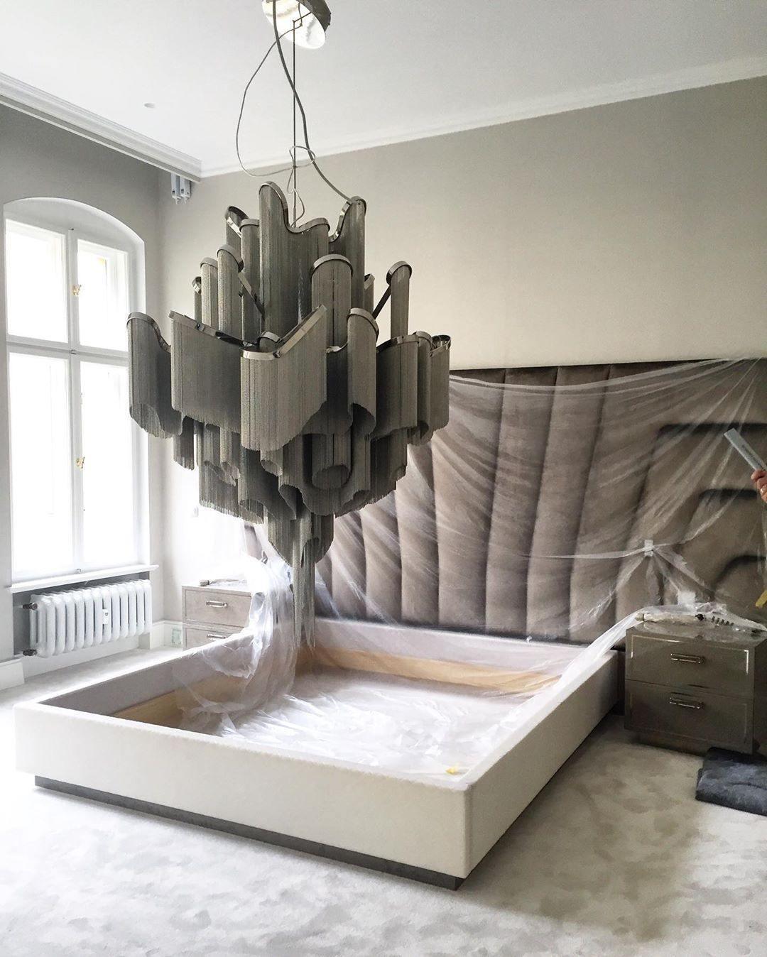 Stream Chain Chandelier - Lumpaz