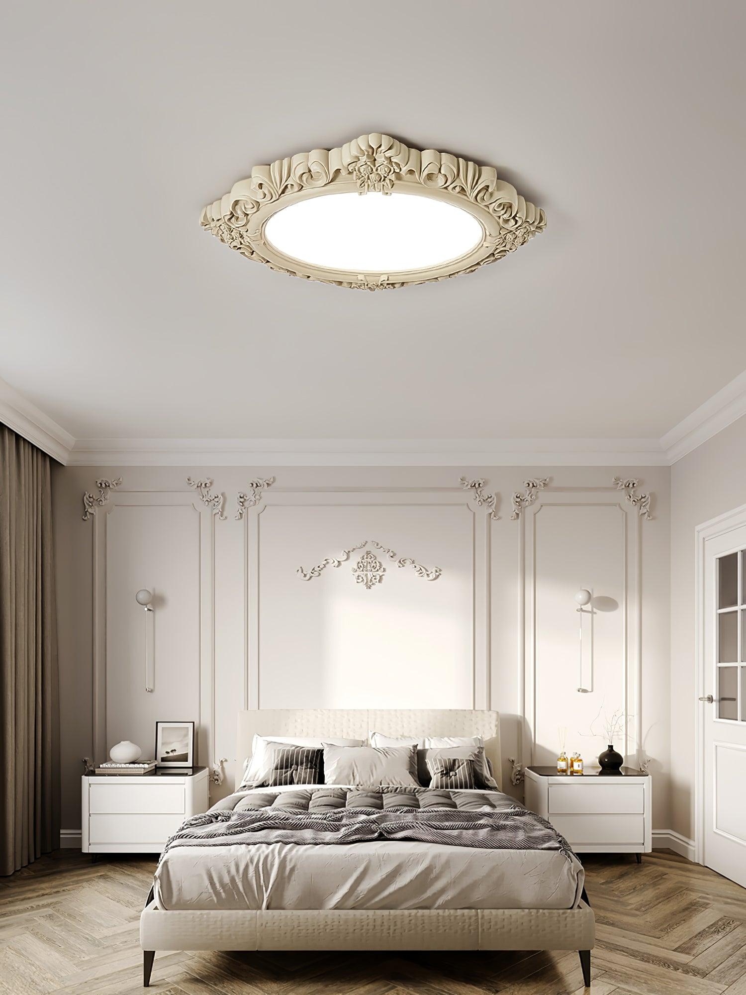 Sculpted Resin Ceiling Lamp - Lumpaz