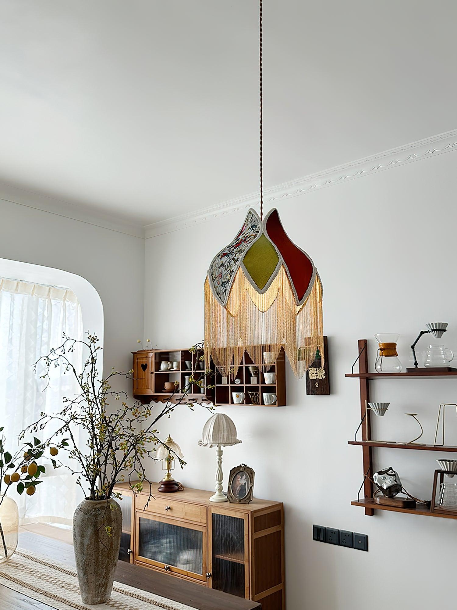 Bette Fringed Pendant Lamp - Lumpaz