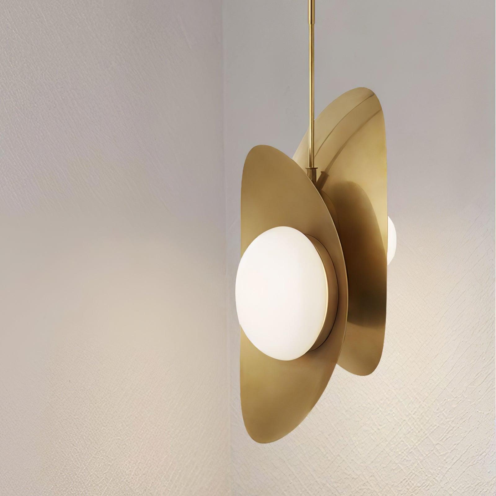 Golden Petal Pendant Lamp - Lumpaz