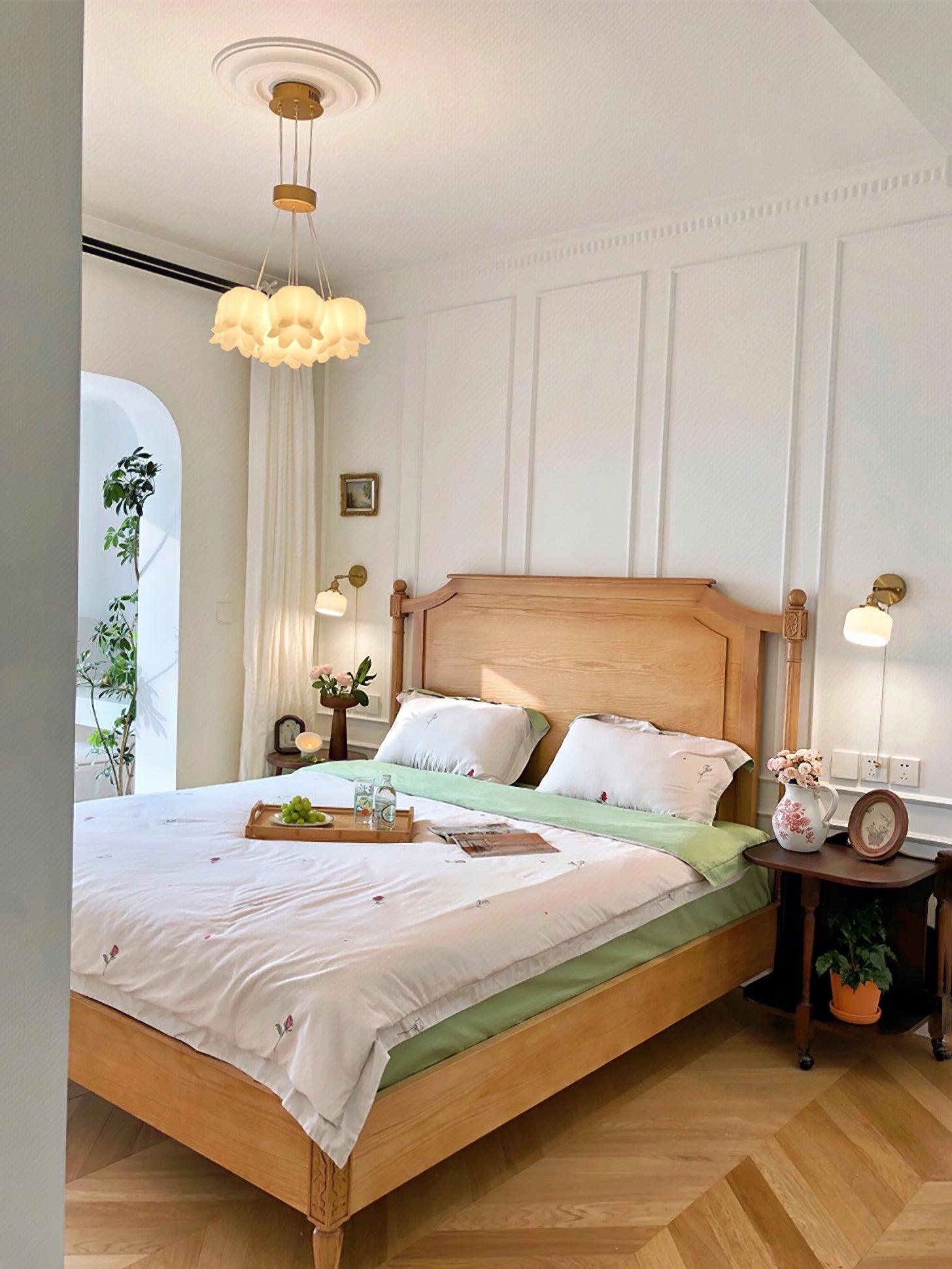Elegant Floral Pendant Light - Lumpaz
