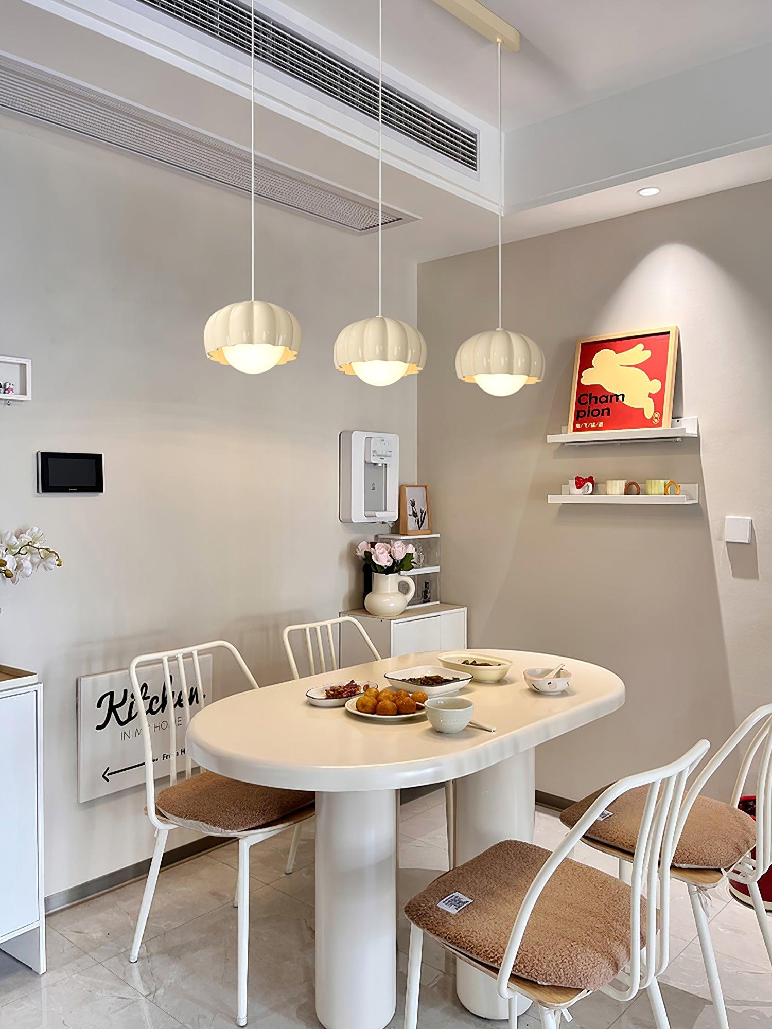Creamy Pumpkin Pendant Light - Lumpaz