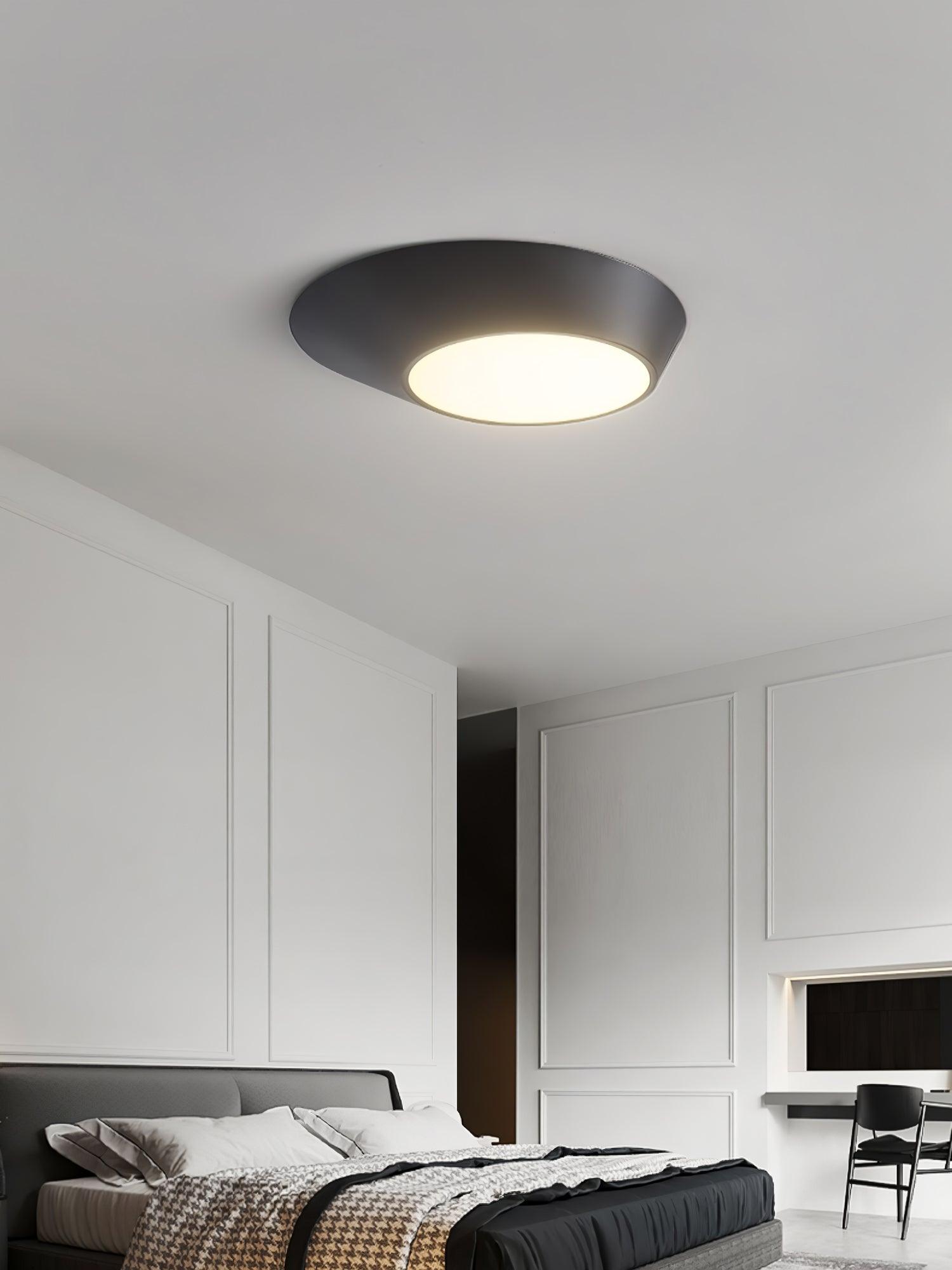 Angled Ceiling Light - Lumpaz