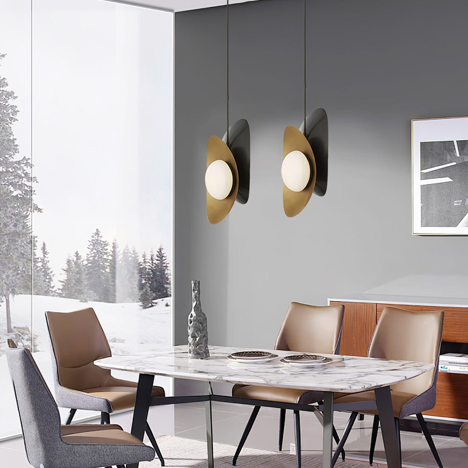 Golden Petal Pendant Lamp - Lumpaz