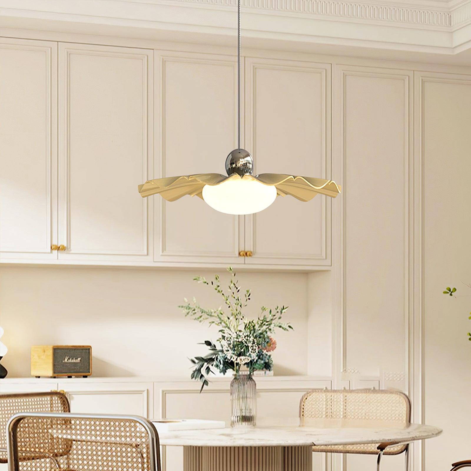 Blooming Flower Pendant Light - Lumpaz