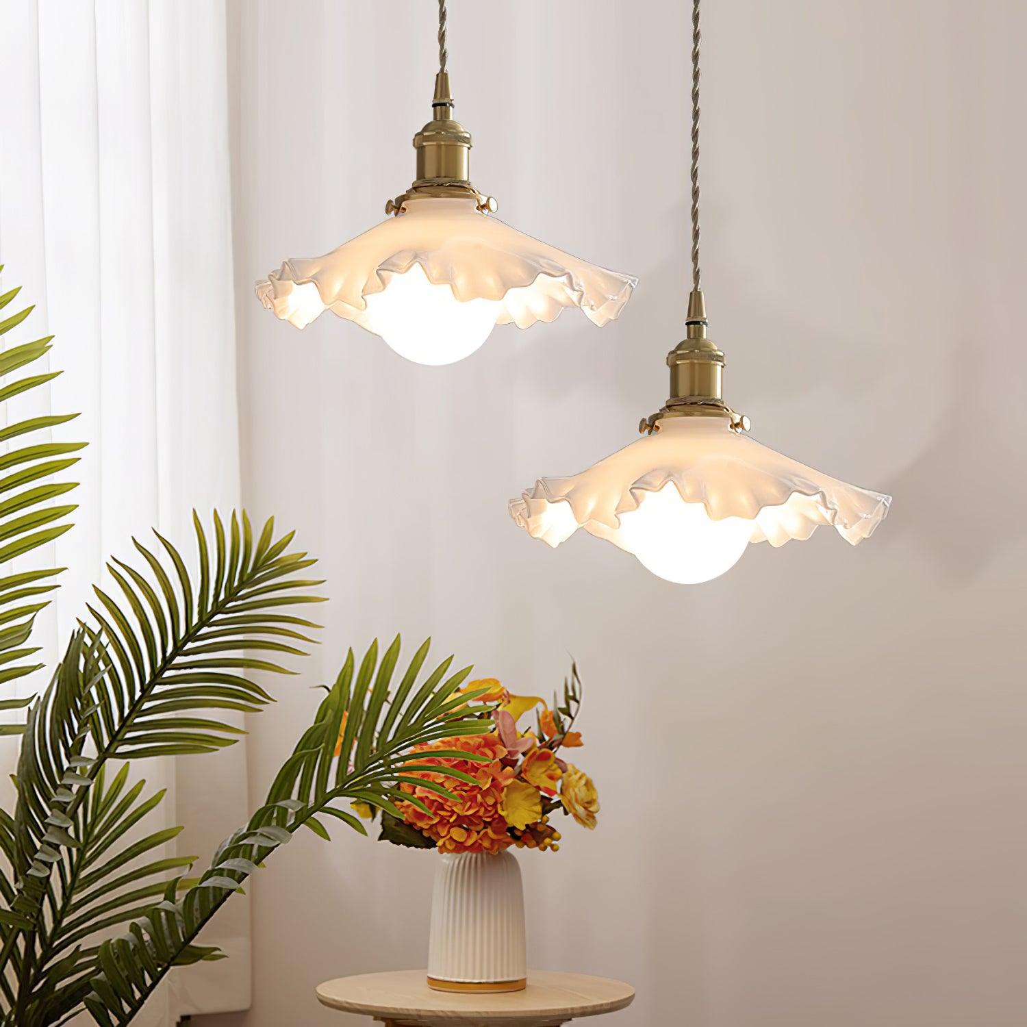 Small Floral Pendant Lamp - Lumpaz
