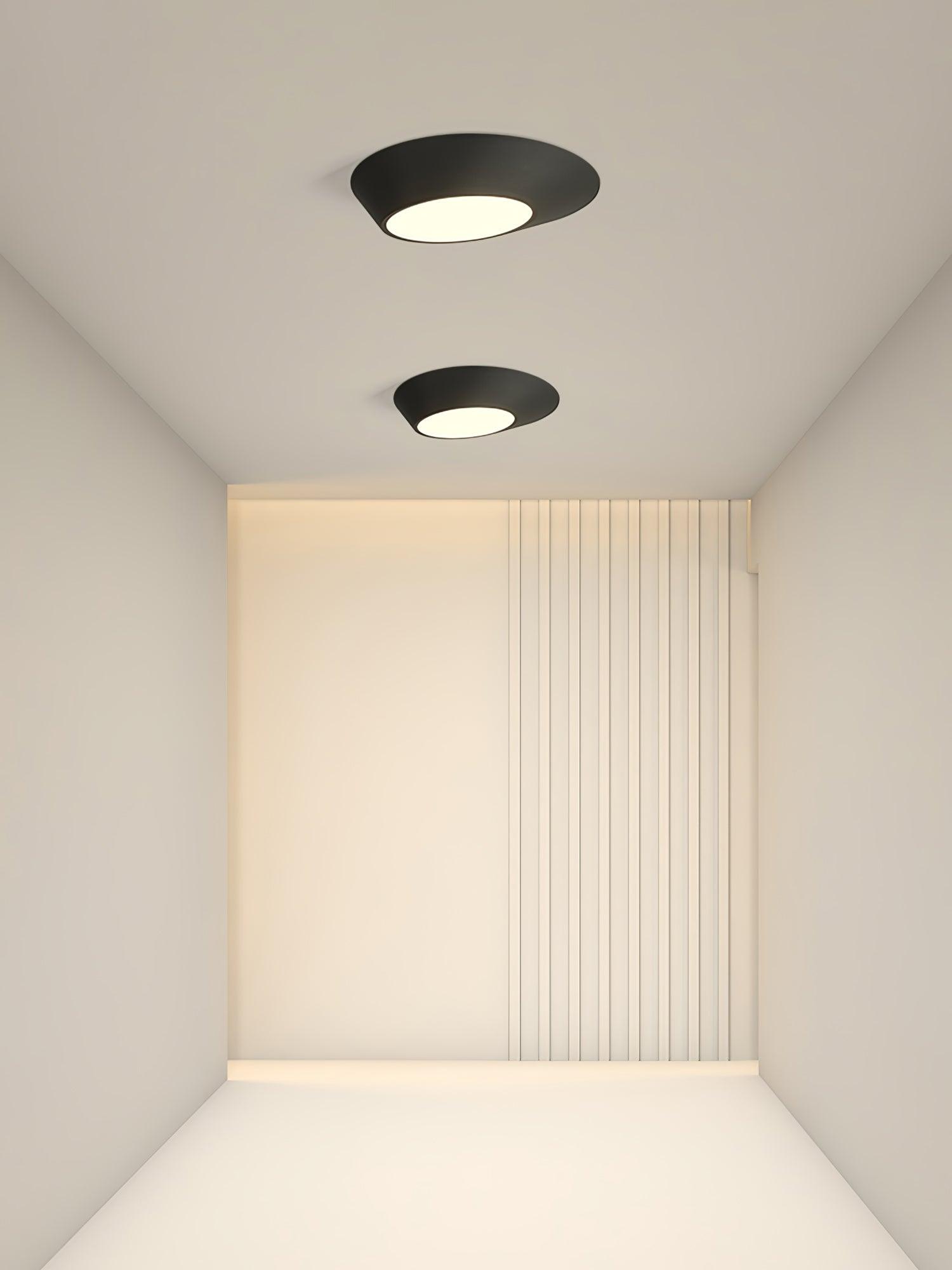 Angled Ceiling Light - Lumpaz