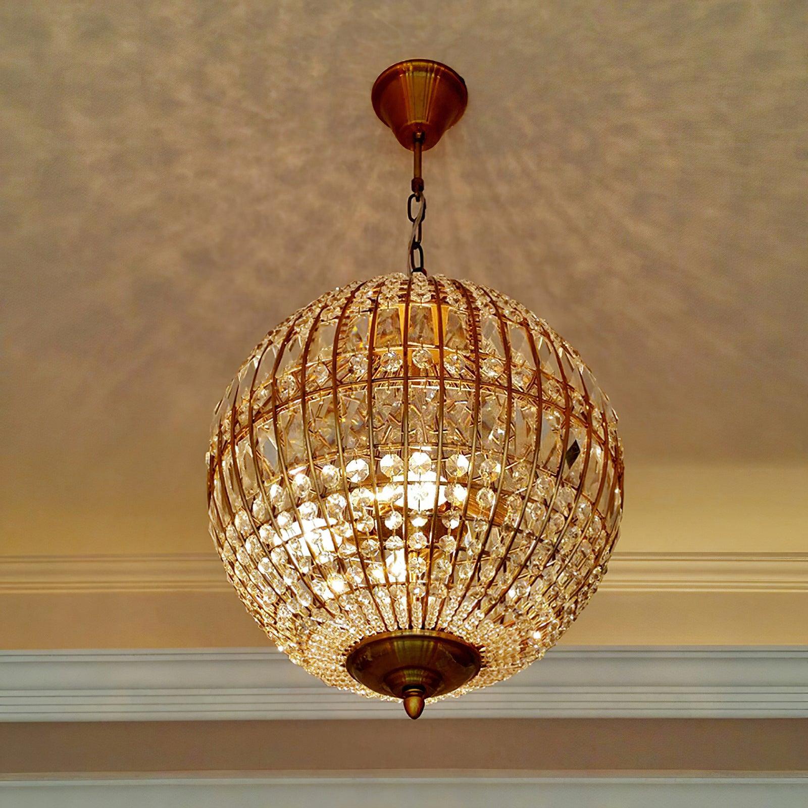 Traditional Gold Globe Chandelier - Lumpaz