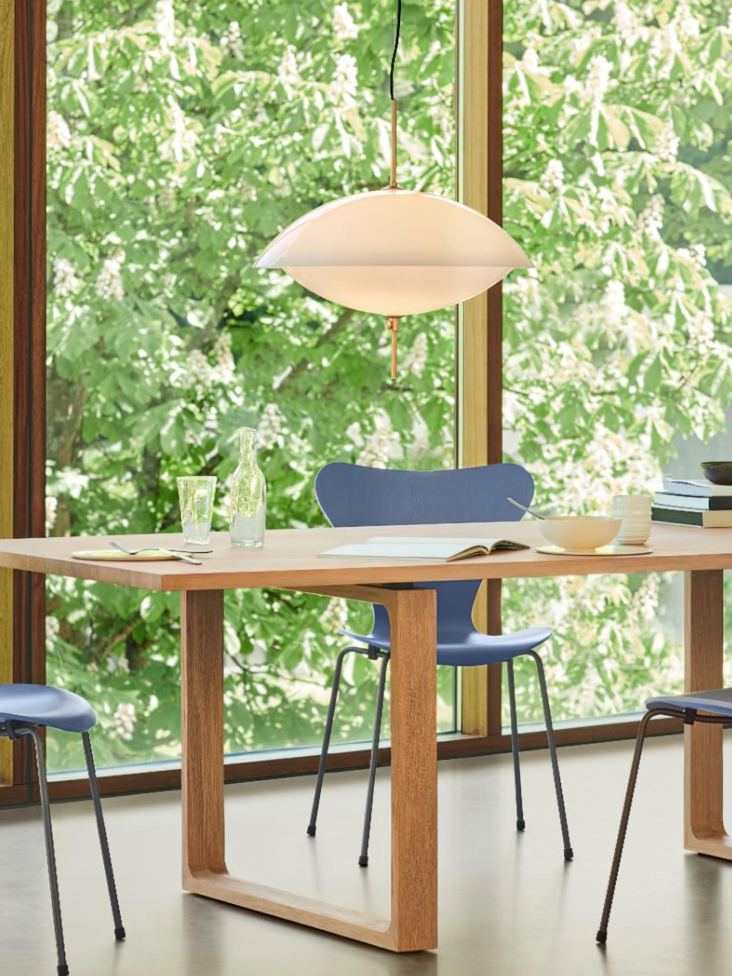 Miller Shell Pendant Light - Lumpaz