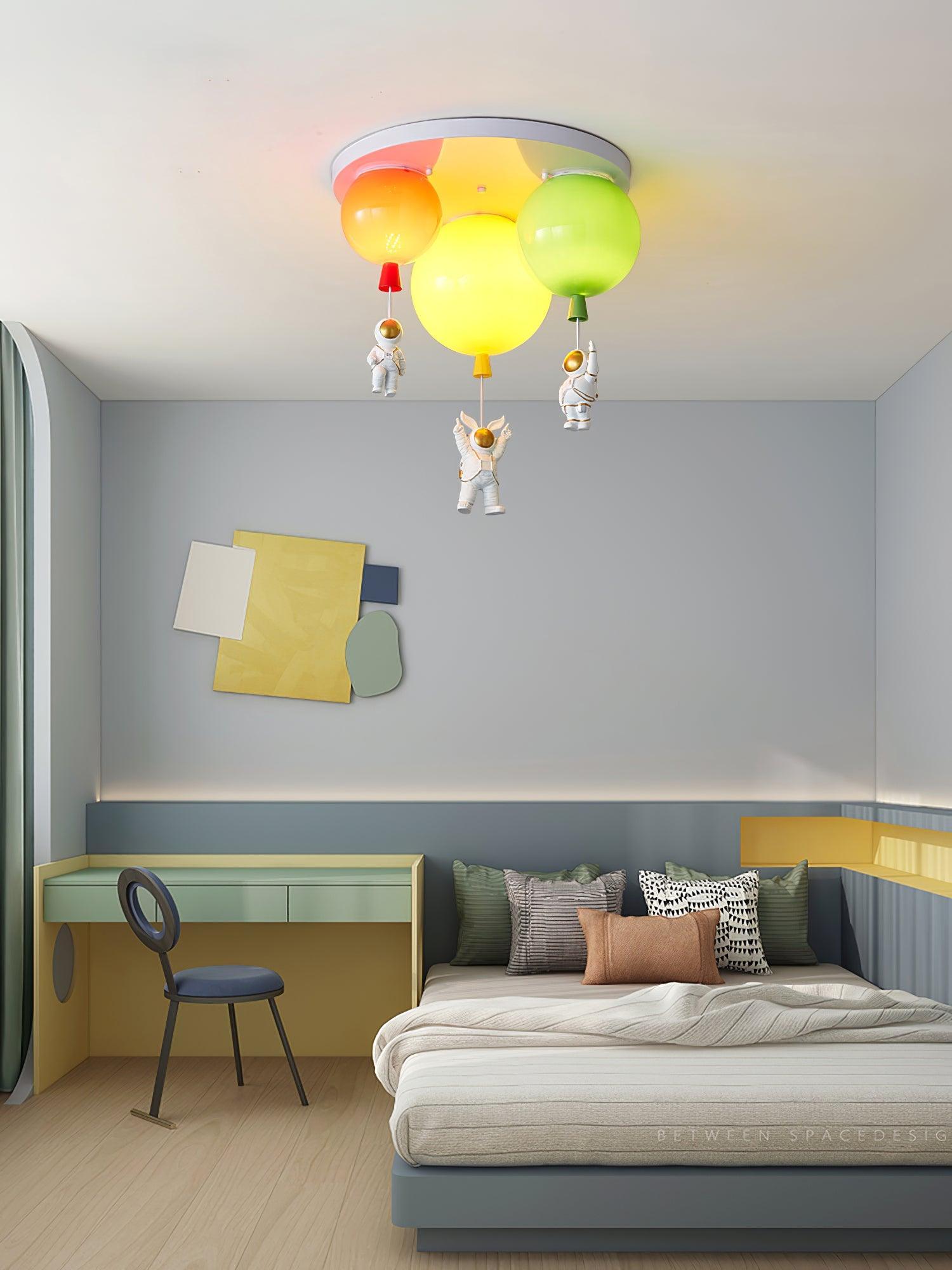 Astronaut Glossy Balloon Ceiling Lamp - Lumpaz