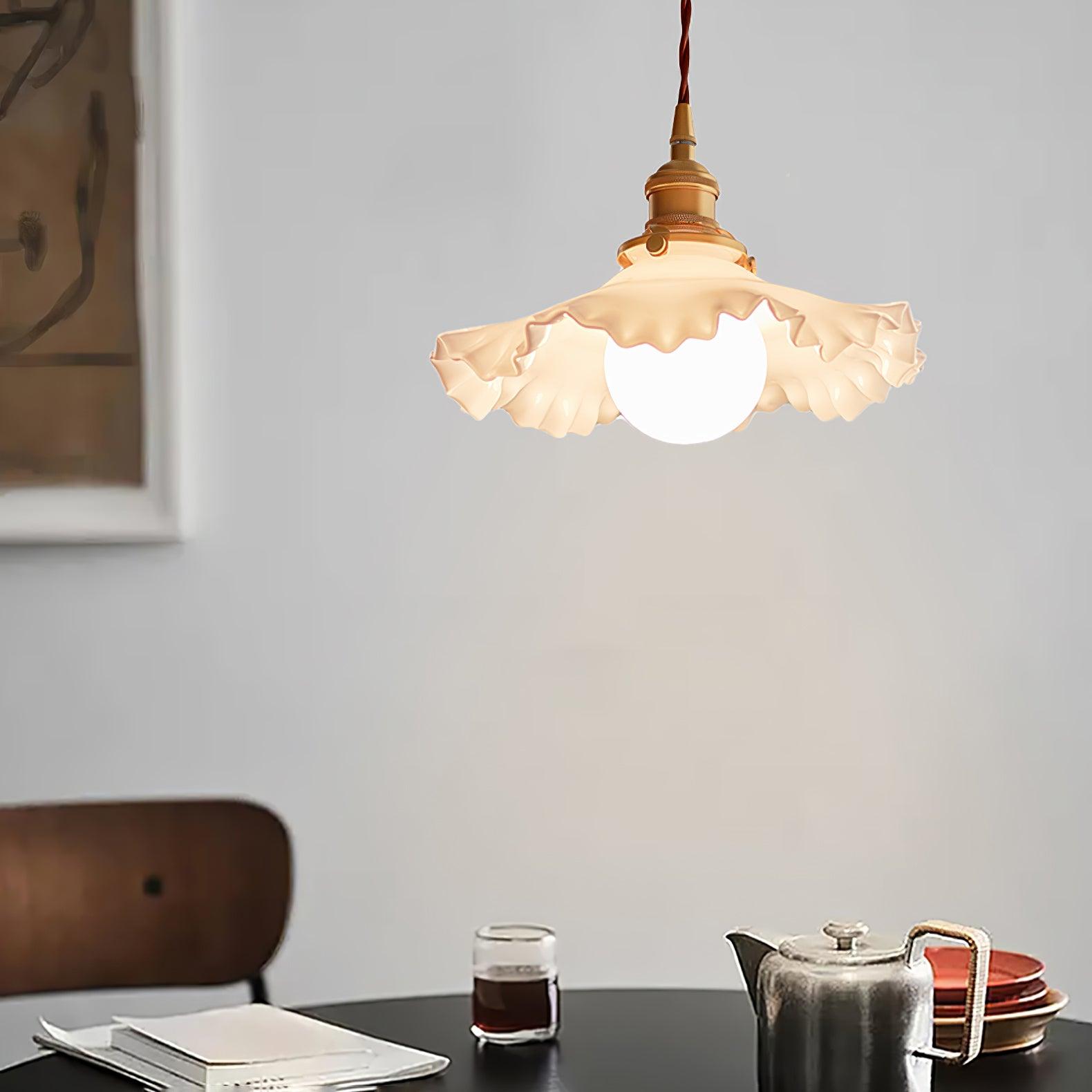 Small Floral Pendant Lamp - Lumpaz