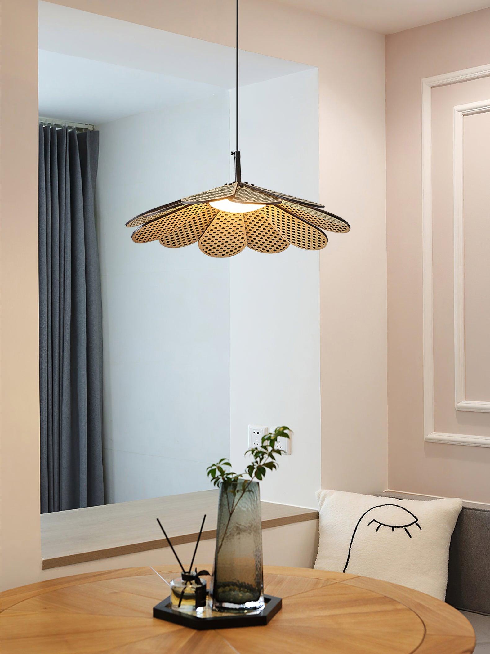 Hollyhock Pendant Light - Lumpaz