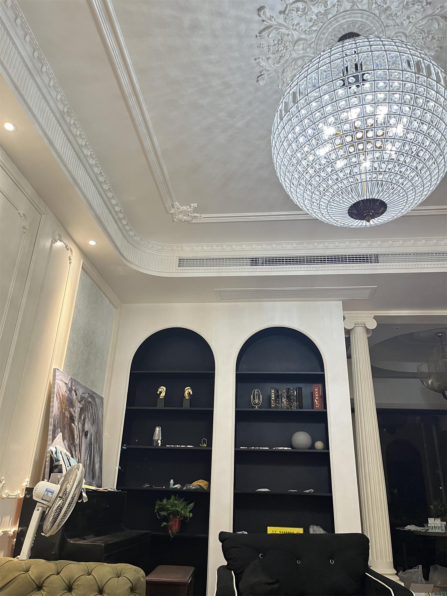 Traditional Gold Globe Chandelier - Lumpaz
