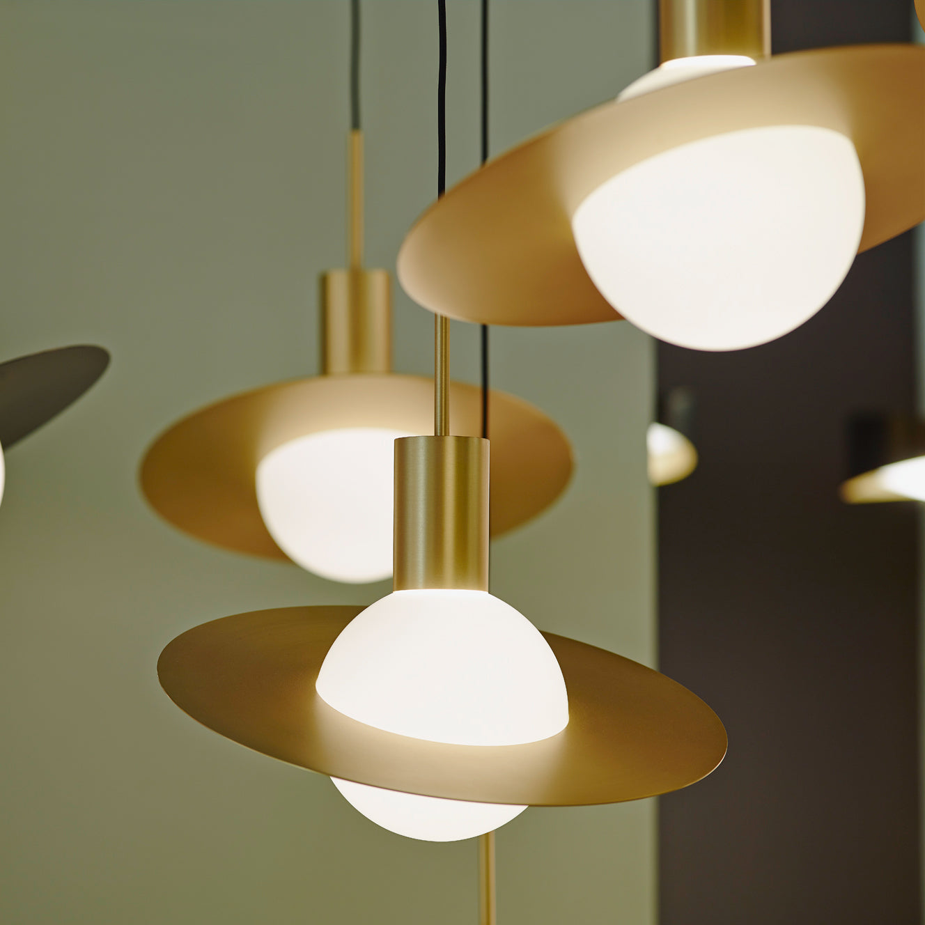 Saturne Suspensions Lamp - Lumpaz