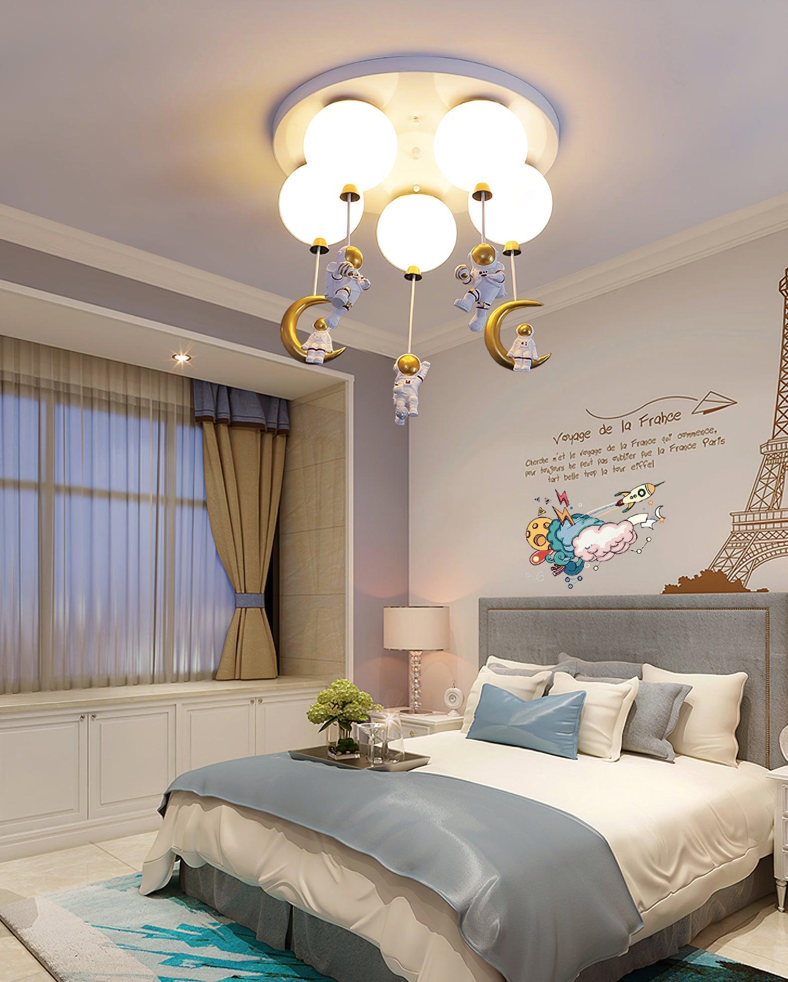 Astronaut Glossy Balloon Ceiling Lamp - Lumpaz