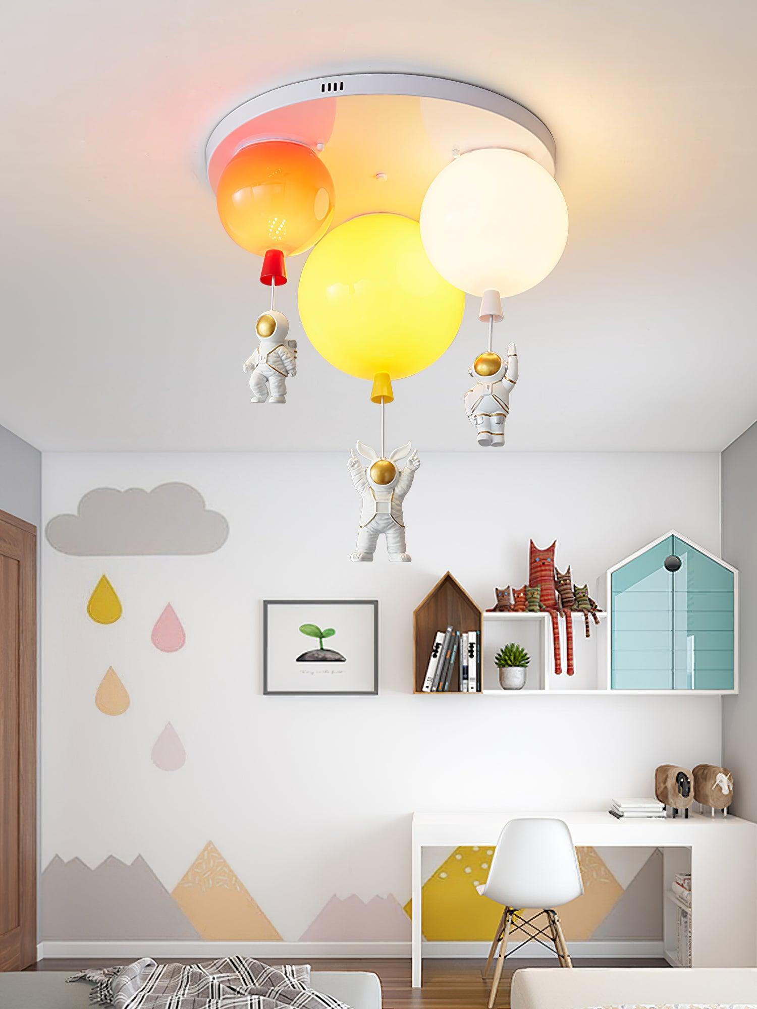 Astronaut Glossy Balloon Ceiling Lamp - Lumpaz