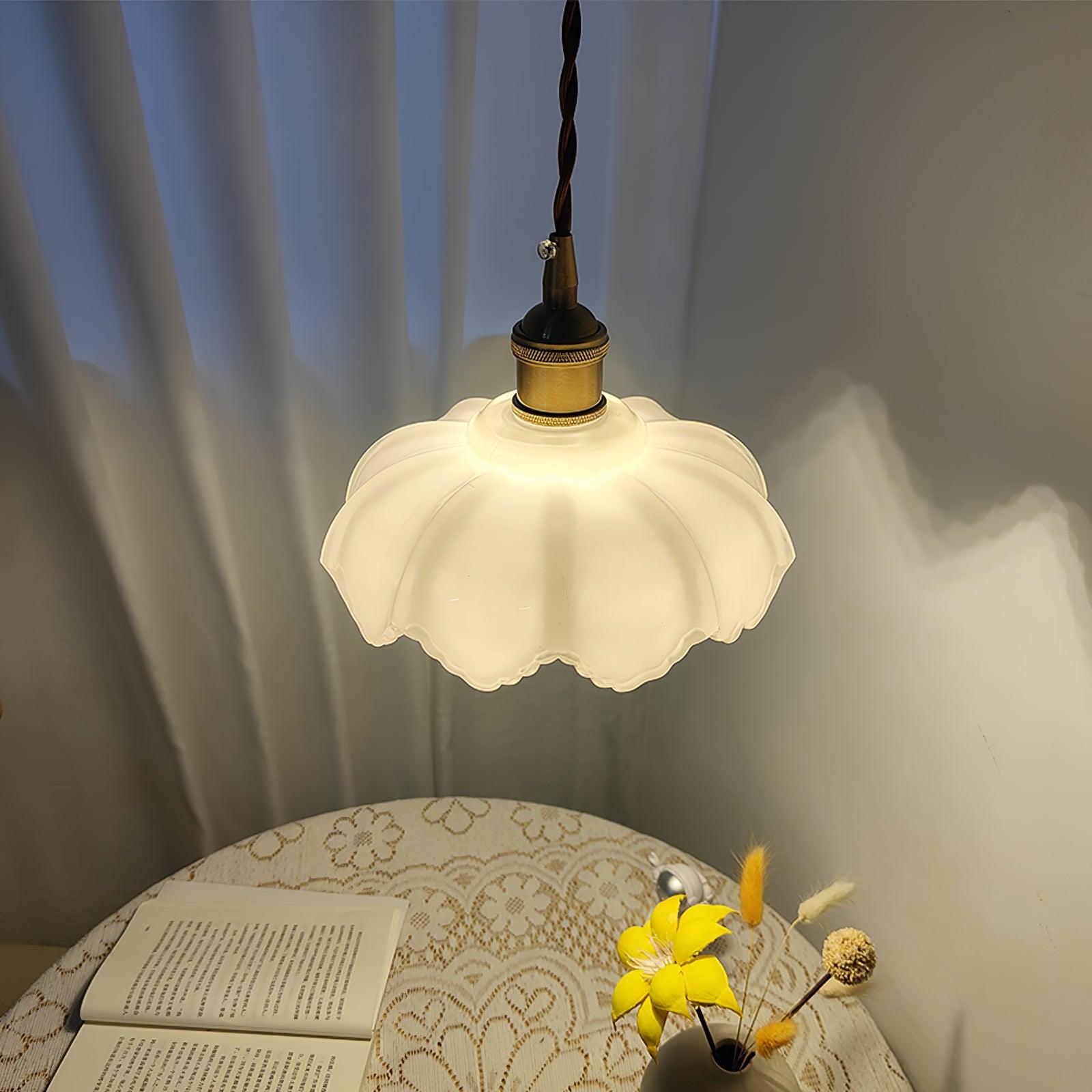 French Petal Pendant Light - Lumpaz