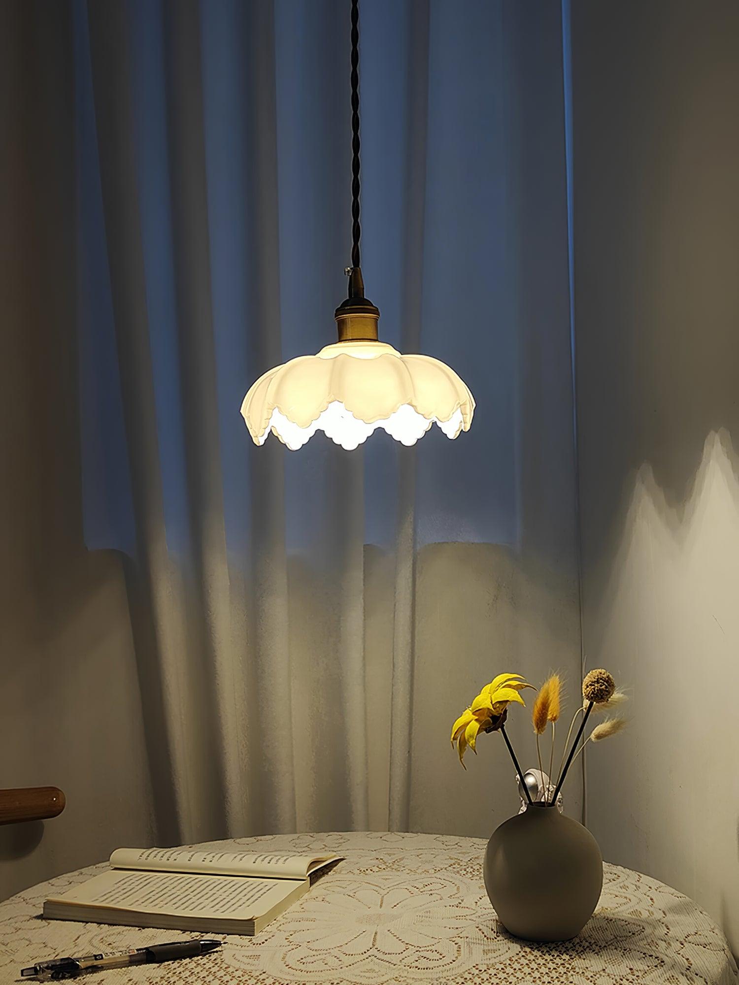 French Petal Pendant Light - Lumpaz