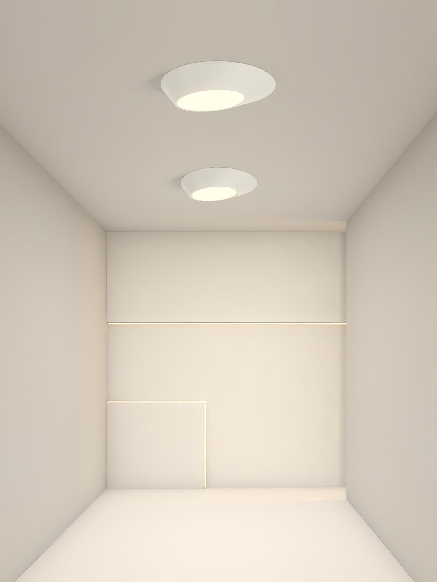 Angled Ceiling Light - Lumpaz