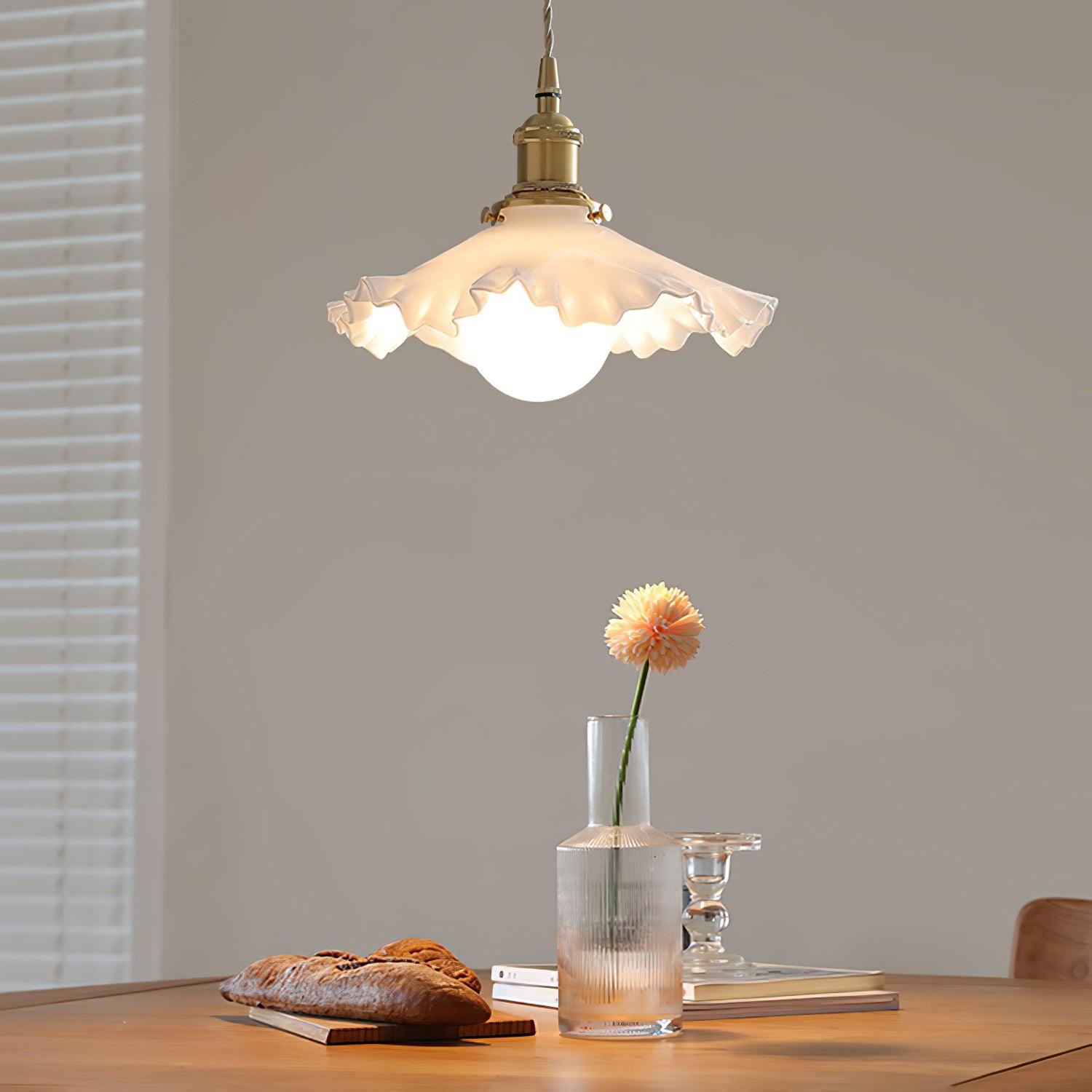 Small Floral Pendant Lamp - Lumpaz