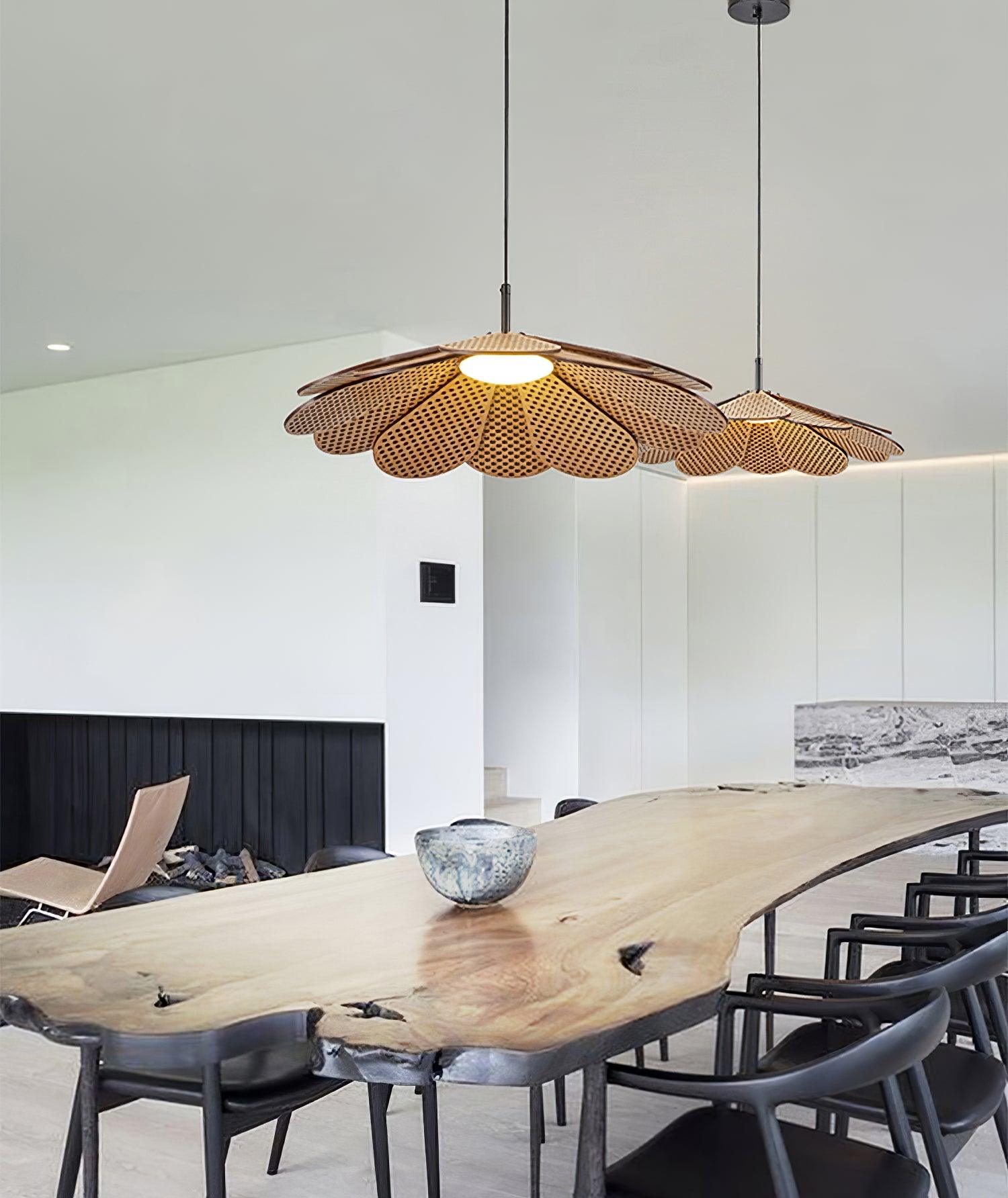 Hollyhock Pendant Light - Lumpaz