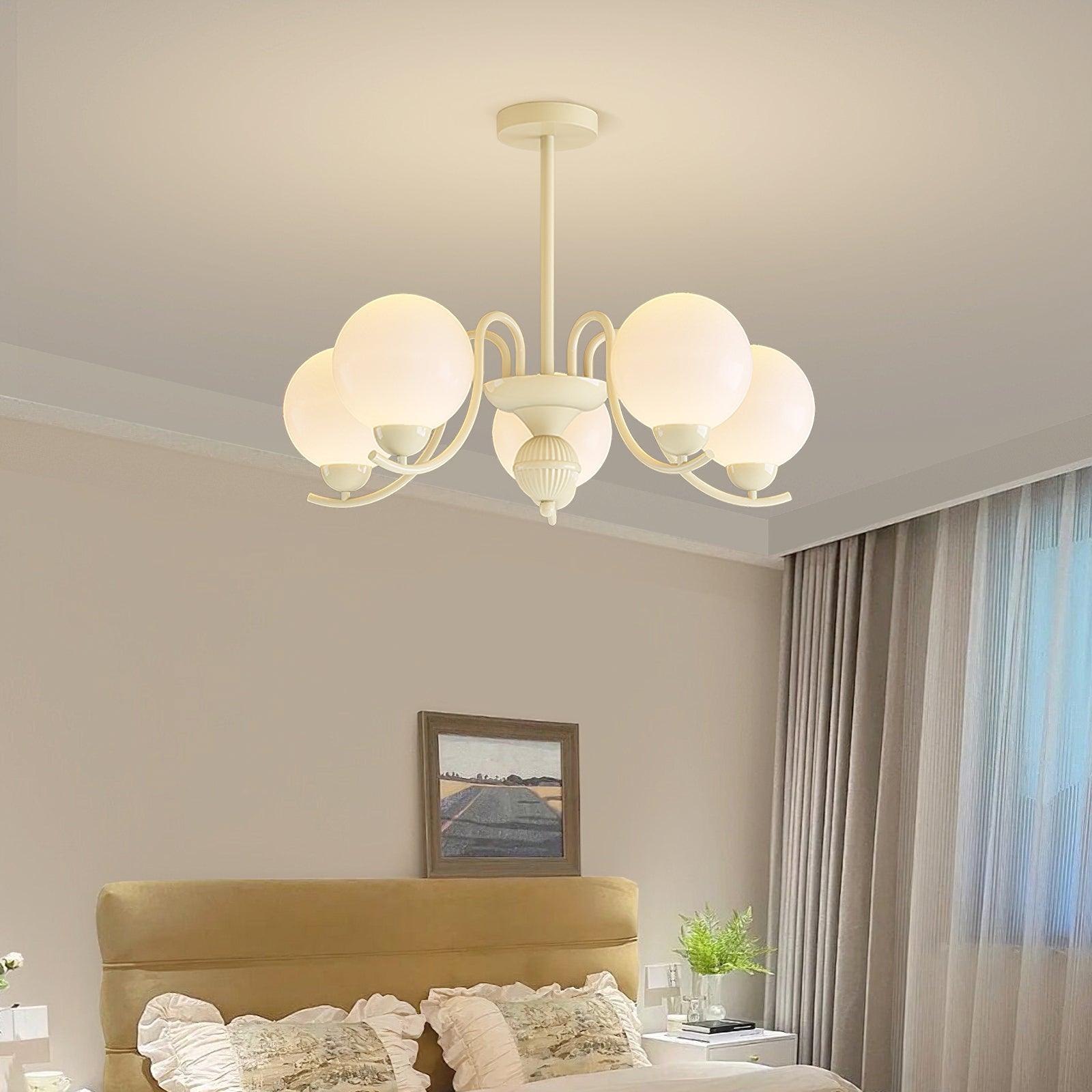 Vanilla Ball Chandelier - Lumpaz