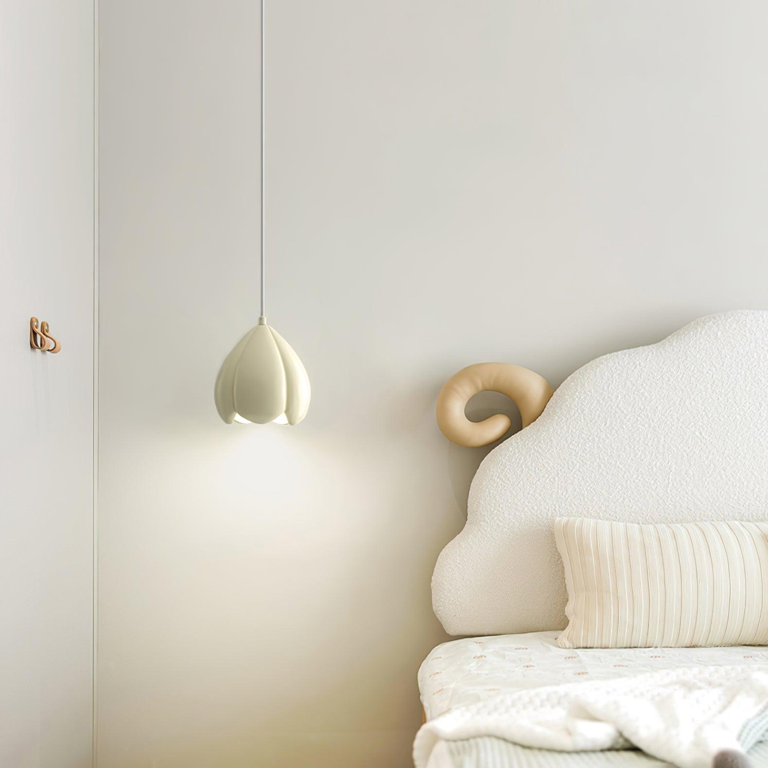 Flower Bud Pendant Lamp - Lumpaz