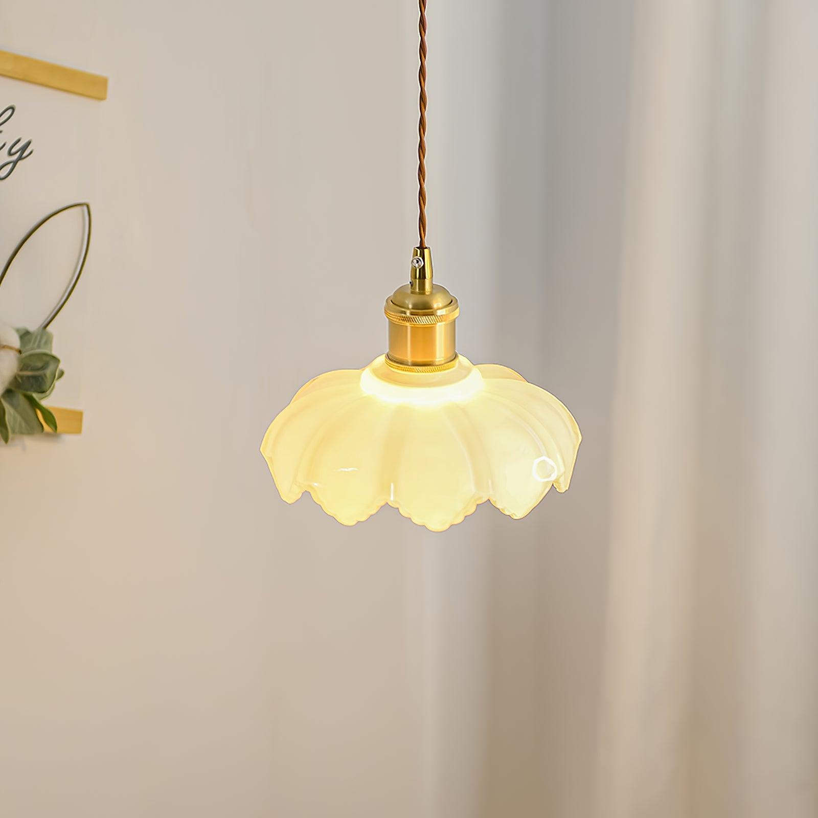 French Petal Pendant Light - Lumpaz