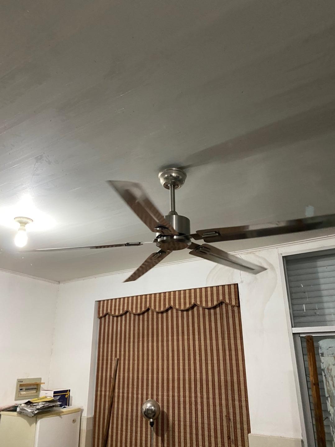 Rozzen Ceiling Fan 52″ - Lumpaz