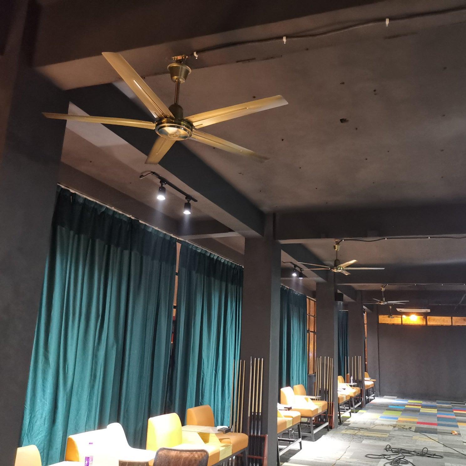Rozzen Ceiling Fan 52″ - Lumpaz