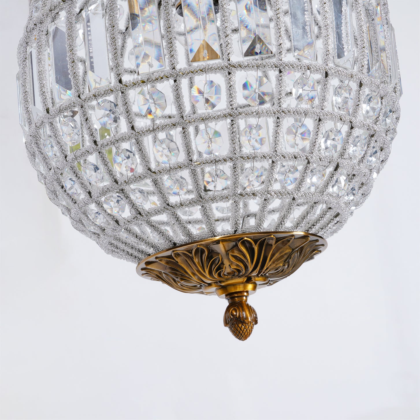 Traditional Gold Globe Chandelier - Lumpaz