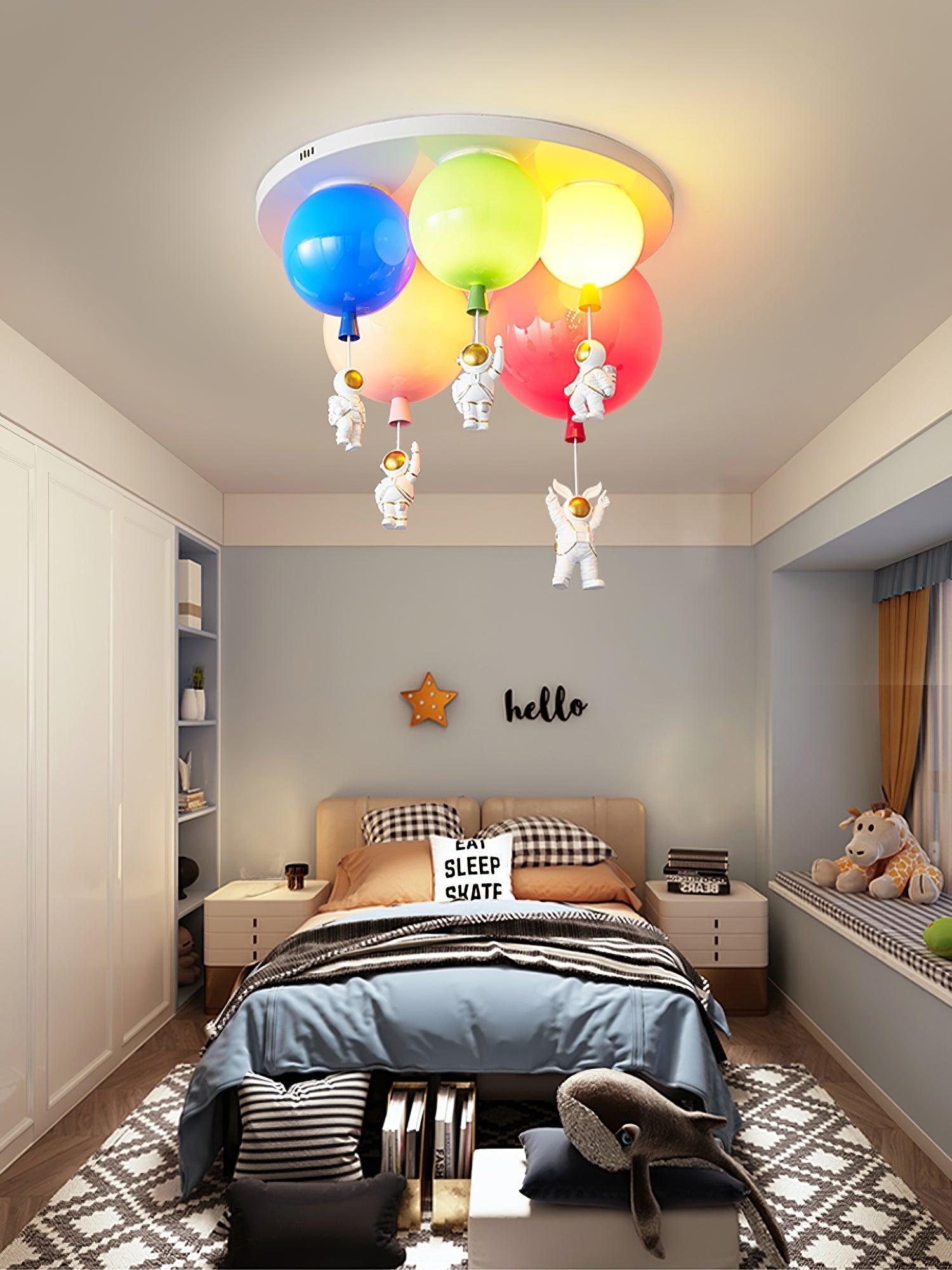 Astronaut Glossy Balloon Ceiling Lamp - Lumpaz