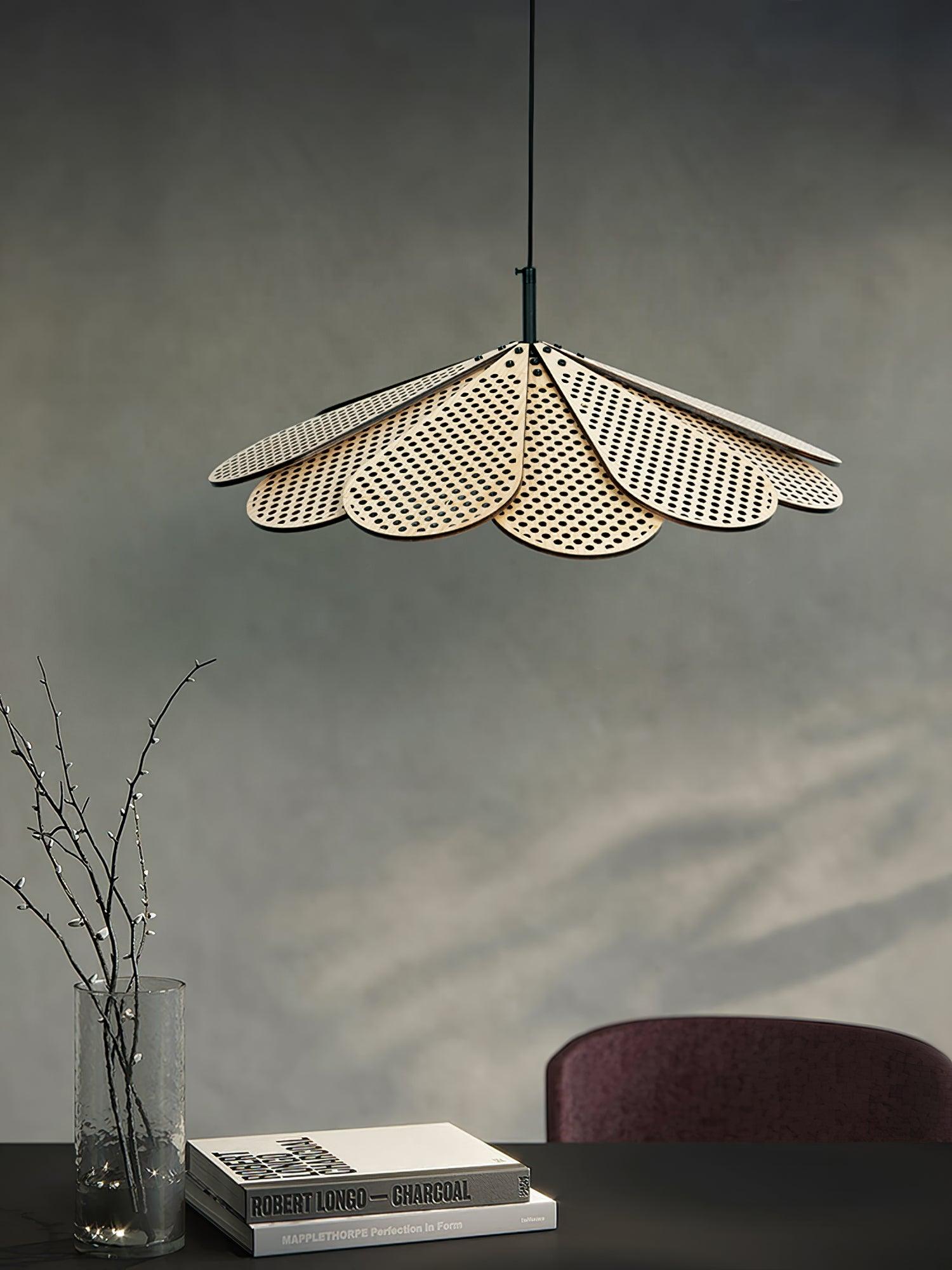 Hollyhock Pendant Light - Lumpaz