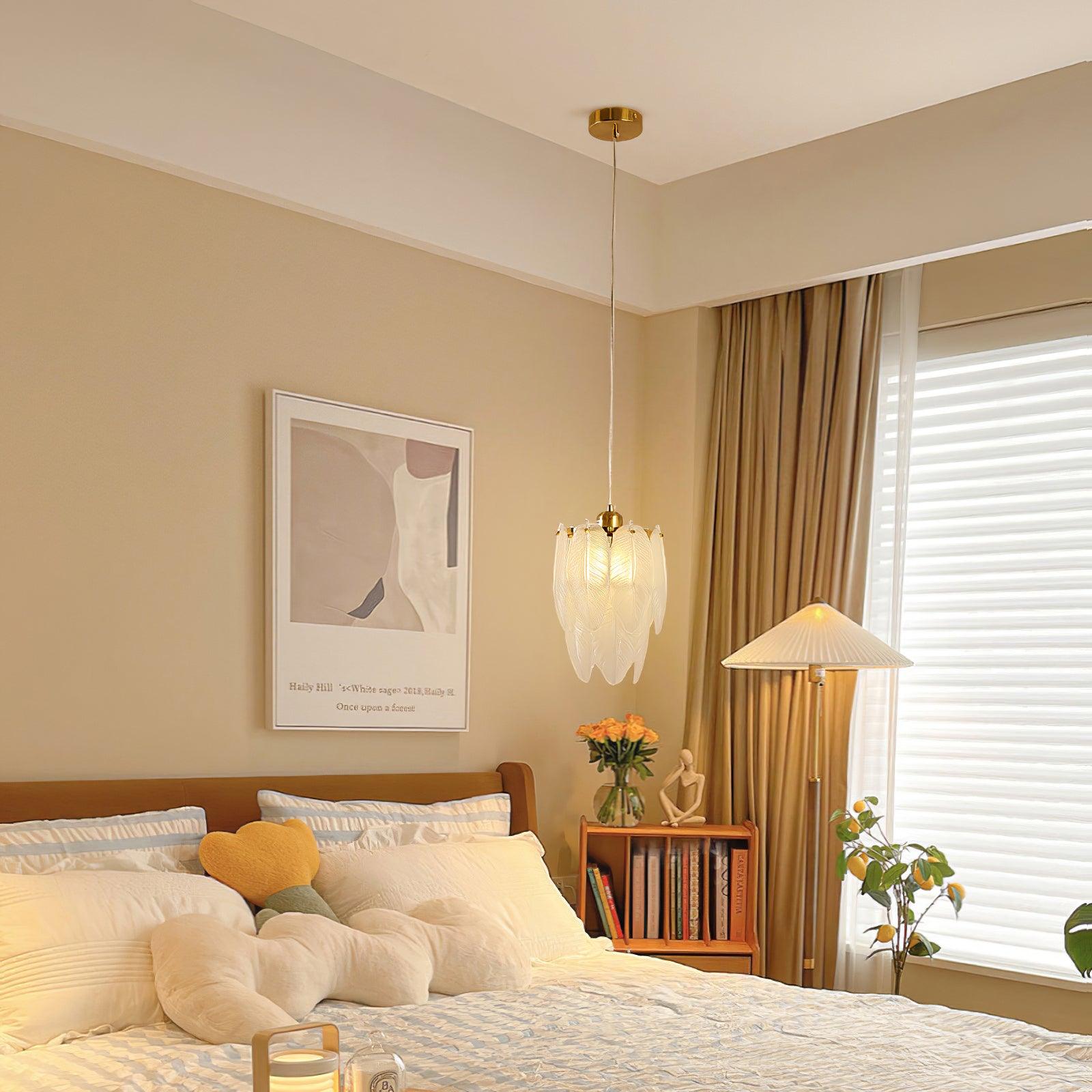 Glass Feather Pendant Light - Lumpaz