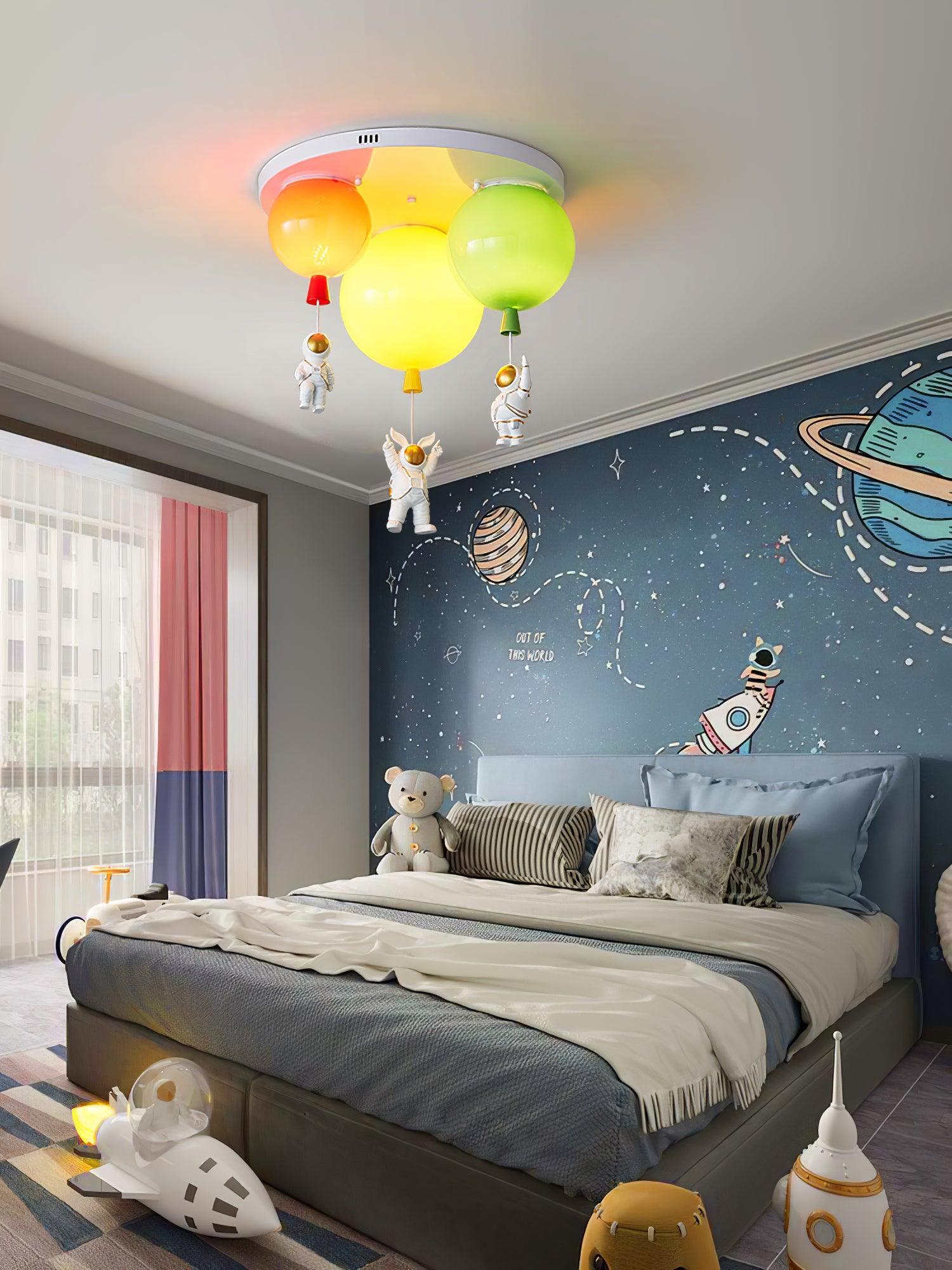 Astronaut Glossy Balloon Ceiling Lamp - Lumpaz
