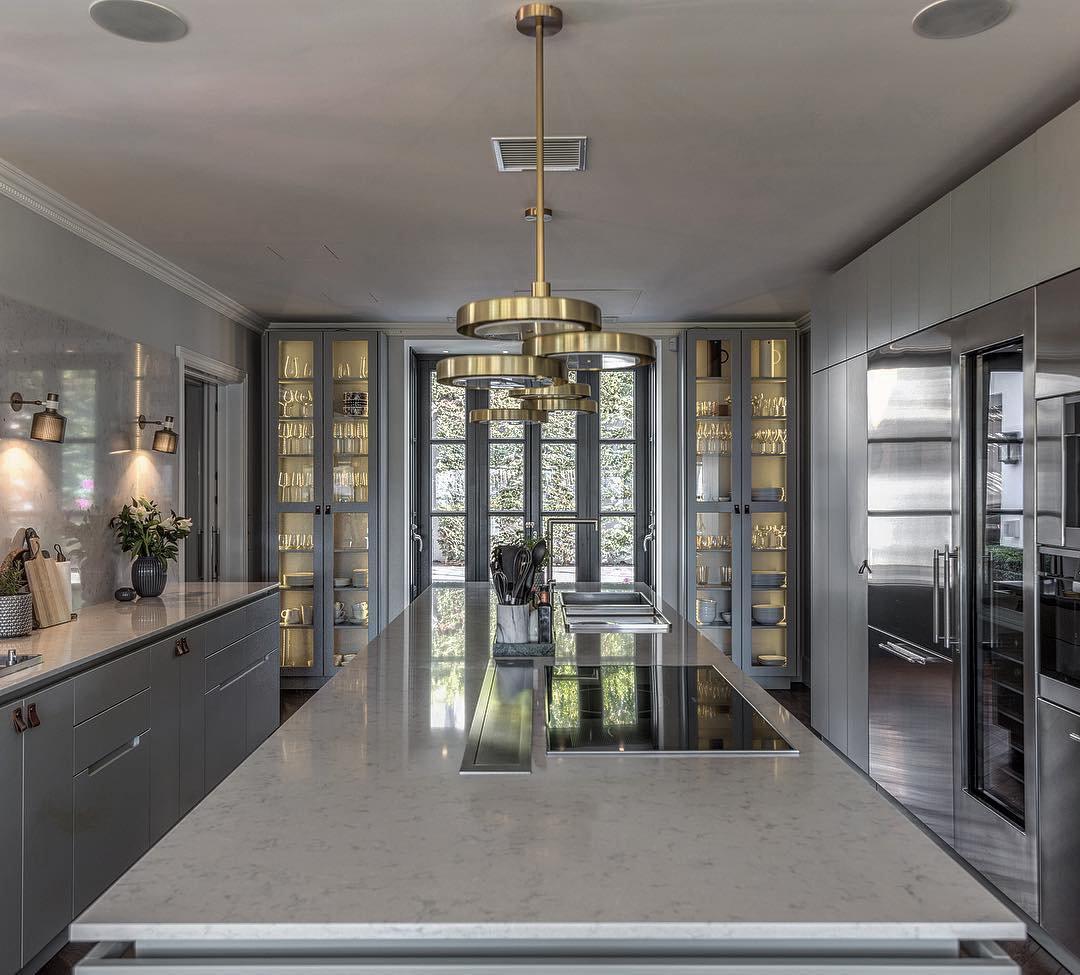 Triarc Pendant Light - Lumpaz