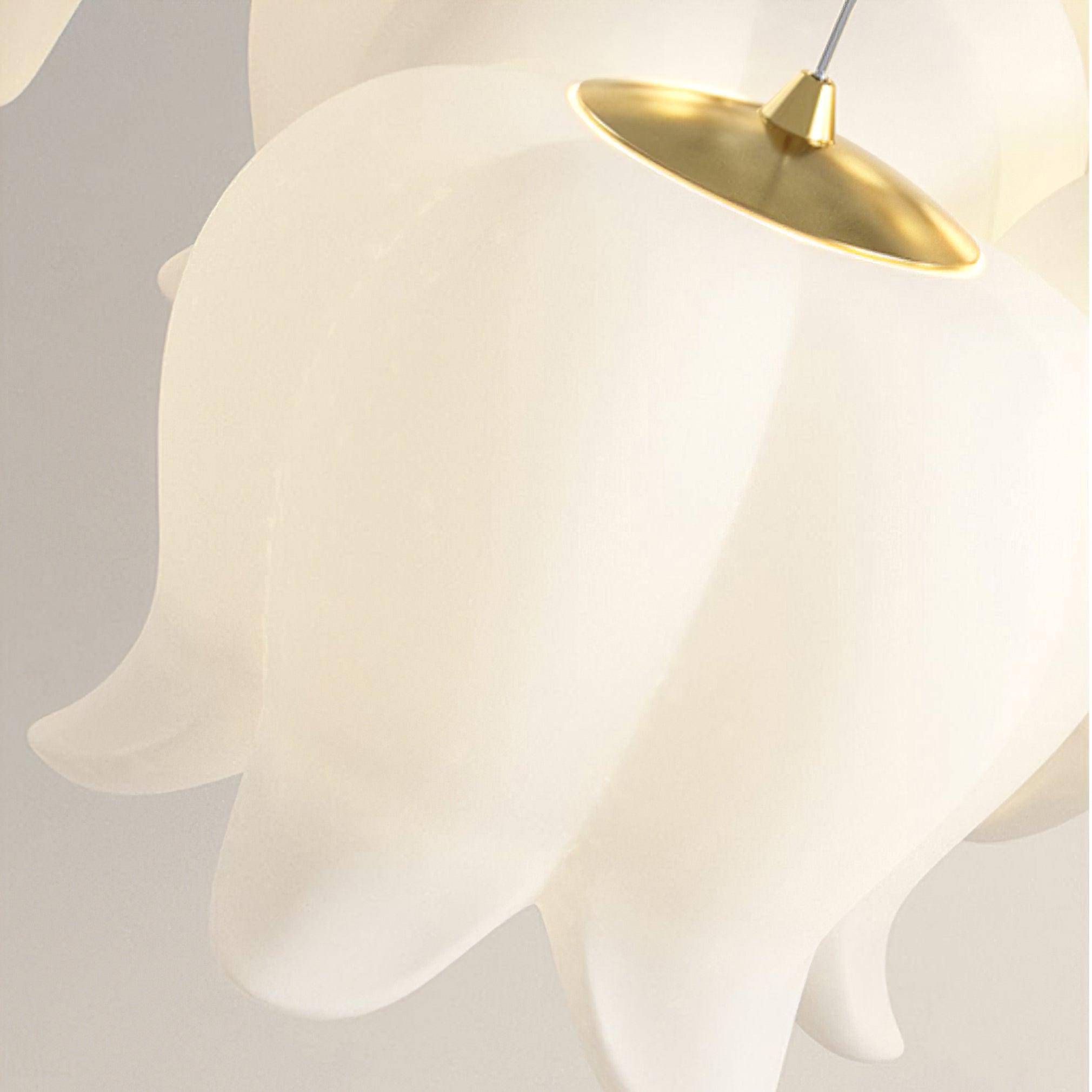 Elegant Floral Pendant Light - Lumpaz