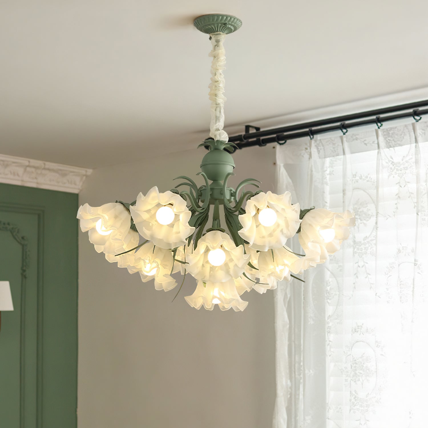 Lily of the Valley Flower Chandelier - Lumpaz