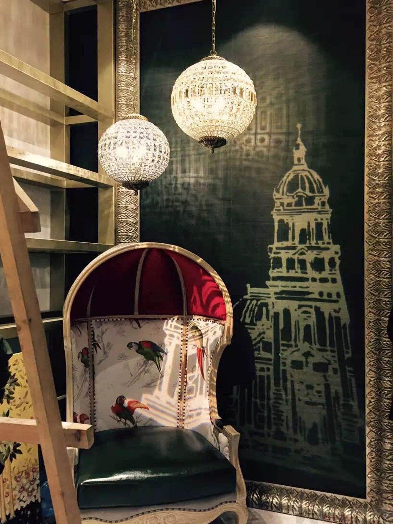 Traditional Gold Globe Chandelier - Lumpaz