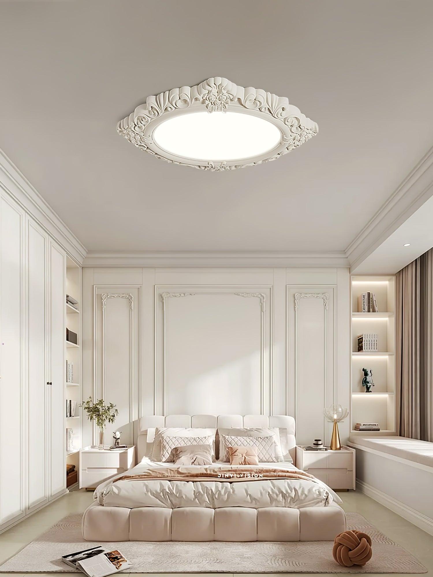 Sculpted Resin Ceiling Lamp - Lumpaz