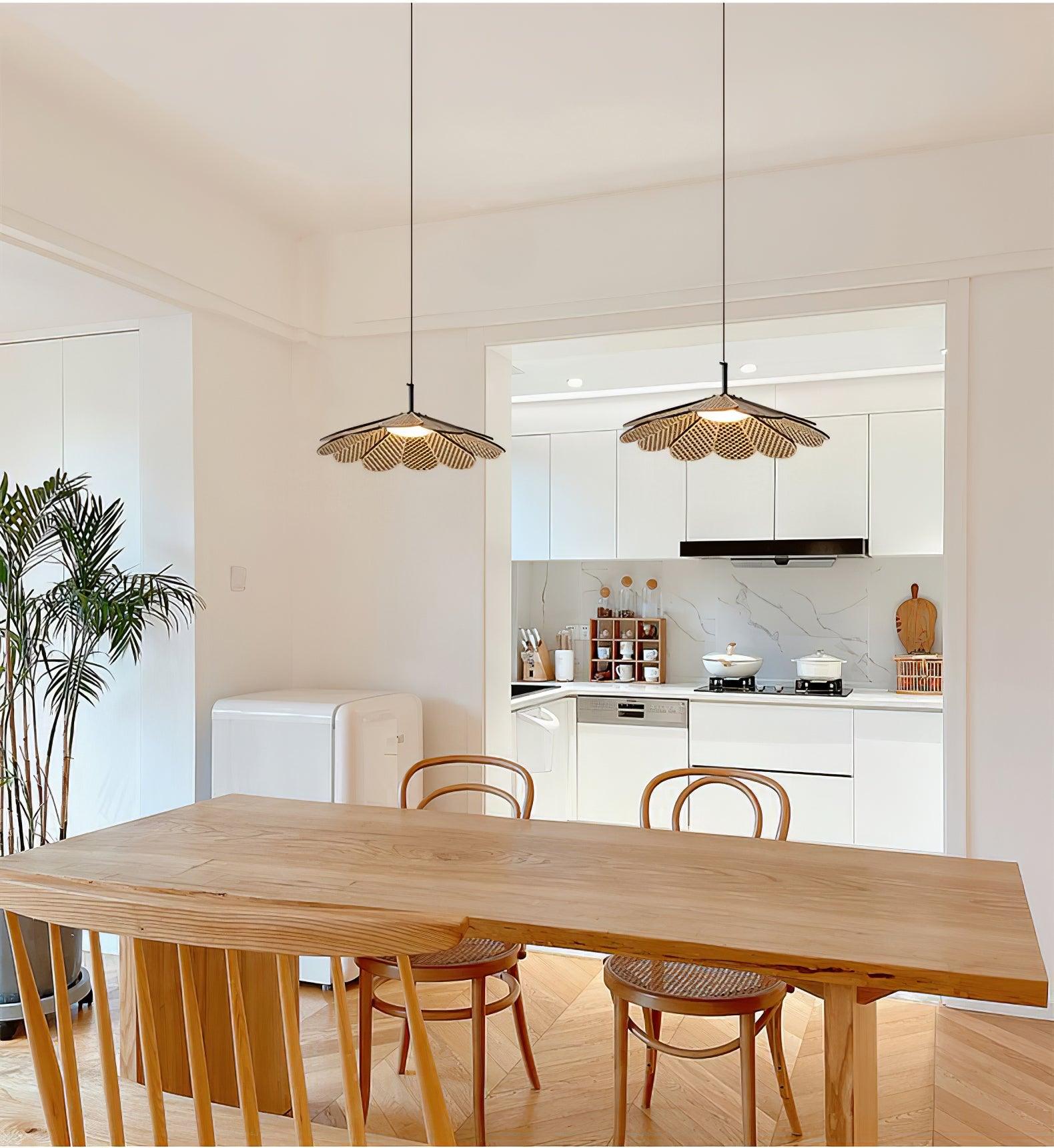 Hollyhock Pendant Light - Lumpaz