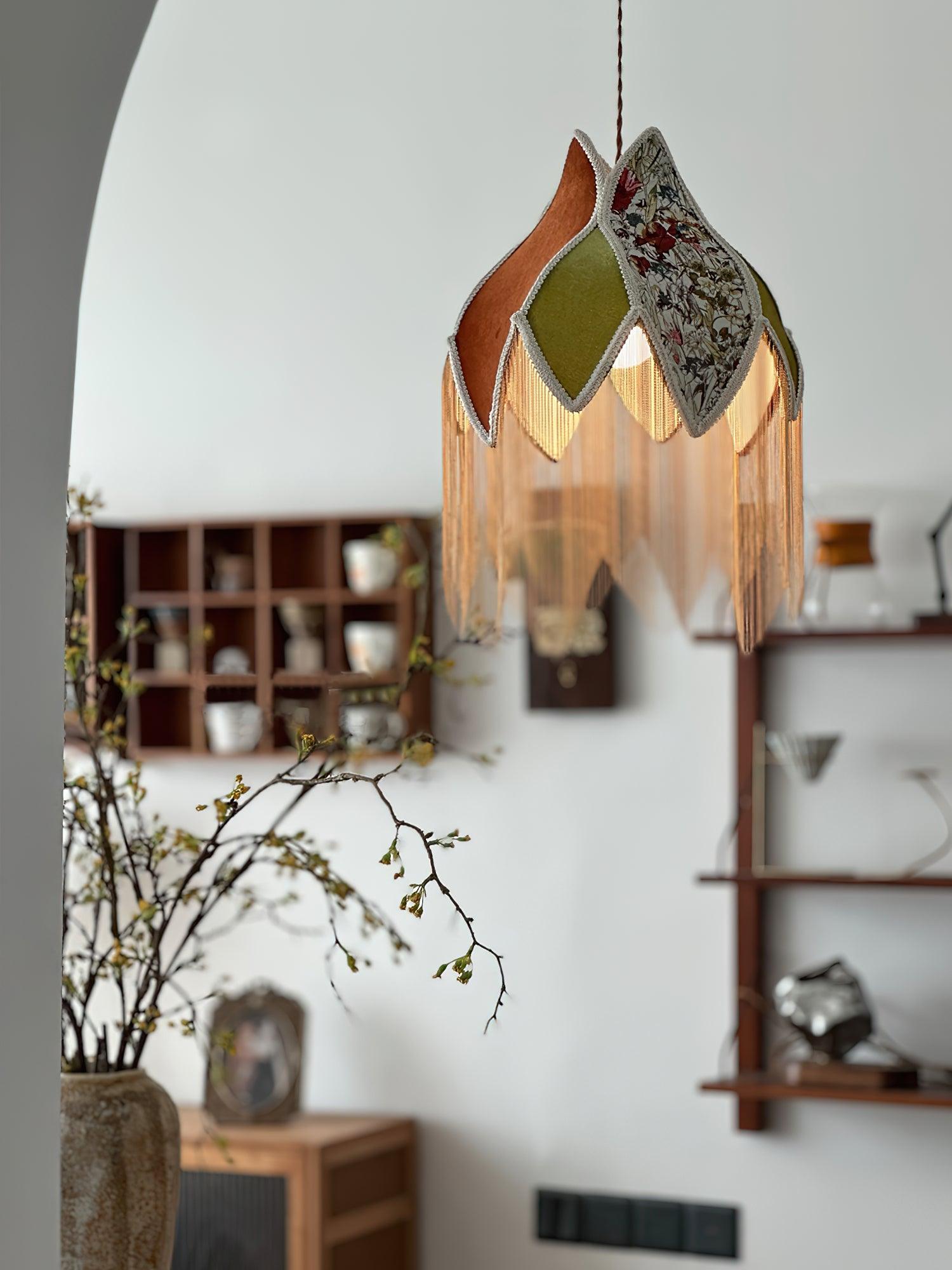 Bette Fringed Pendant Lamp - Lumpaz