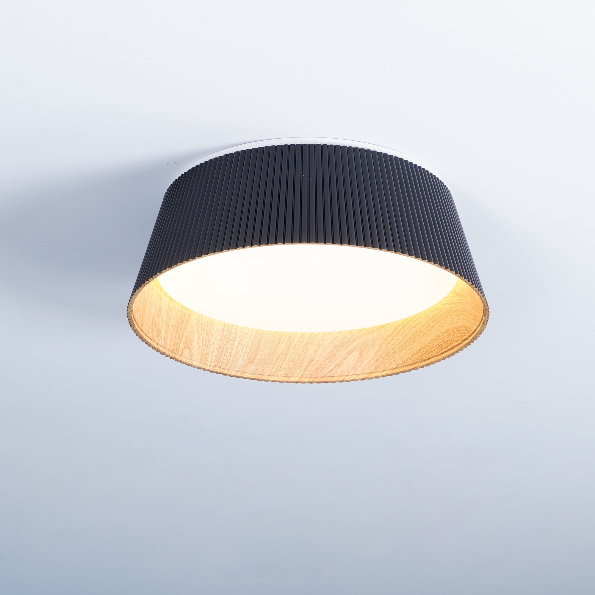 Modern Ribbed Ceiling Light - Lumpaz