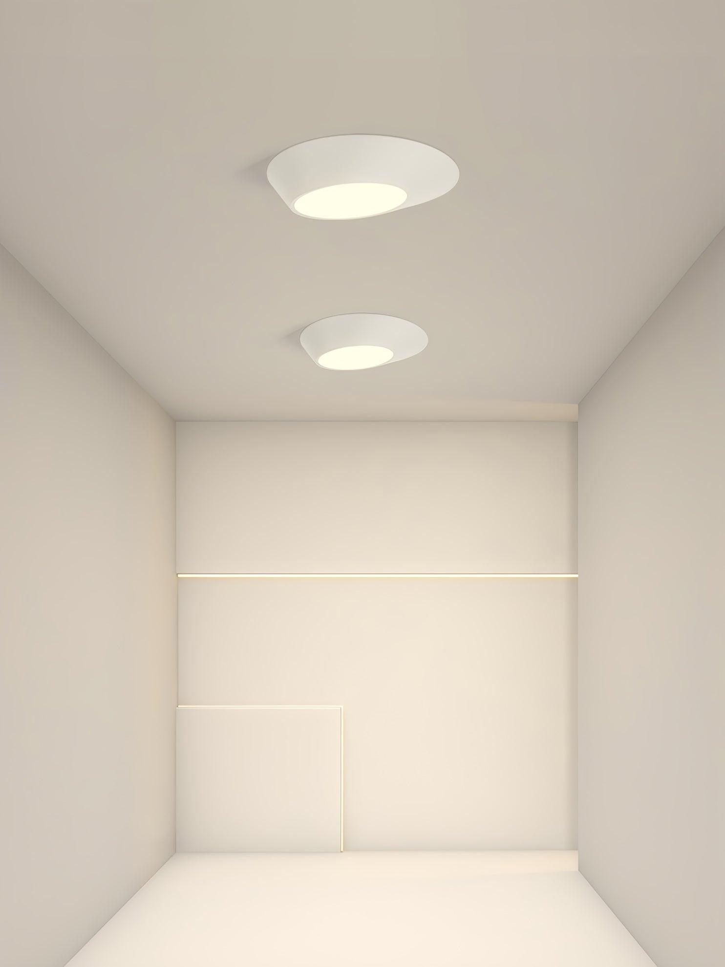Angled Ceiling Light - Lumpaz