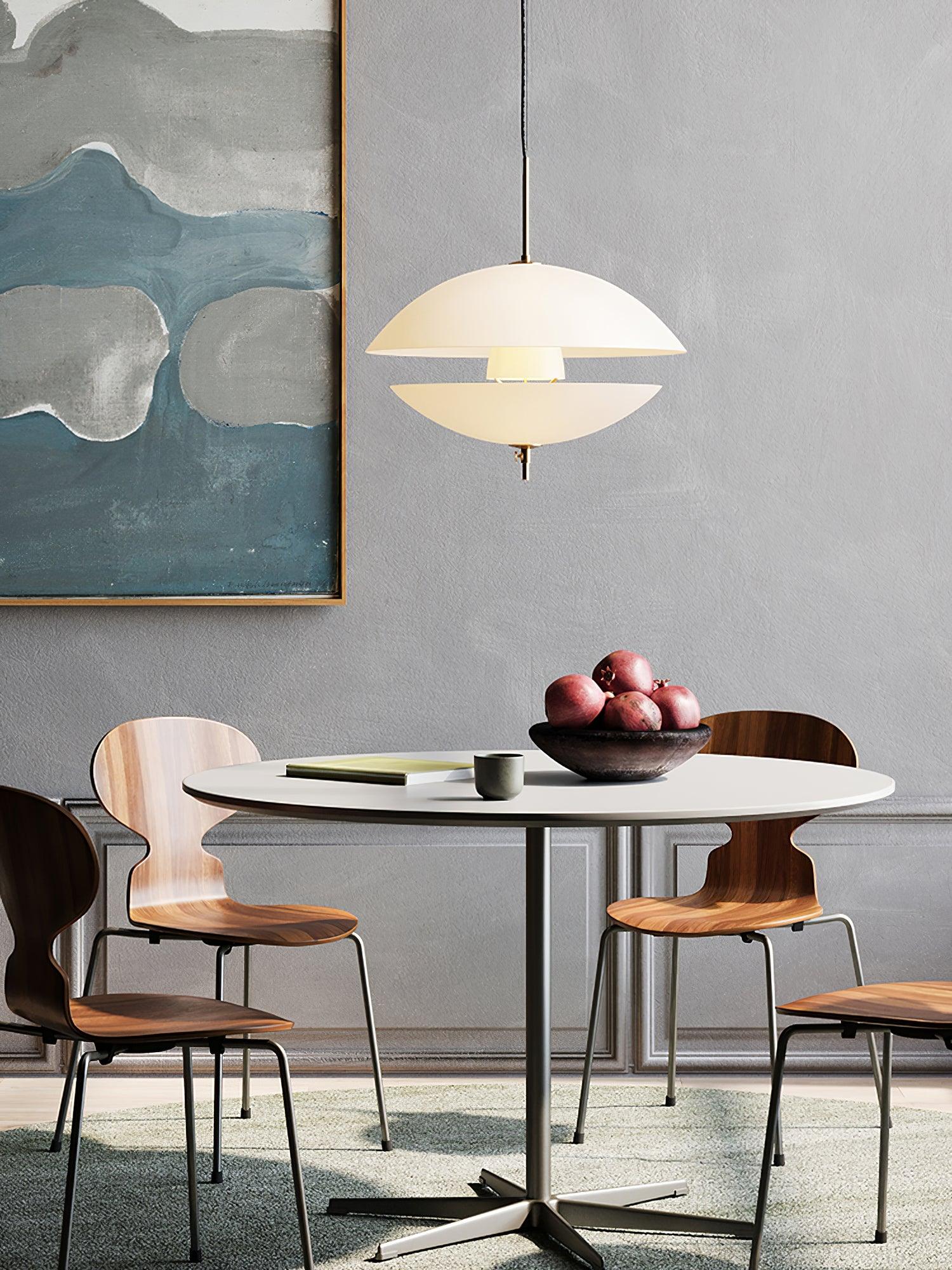 Miller Shell Pendant Light - Lumpaz